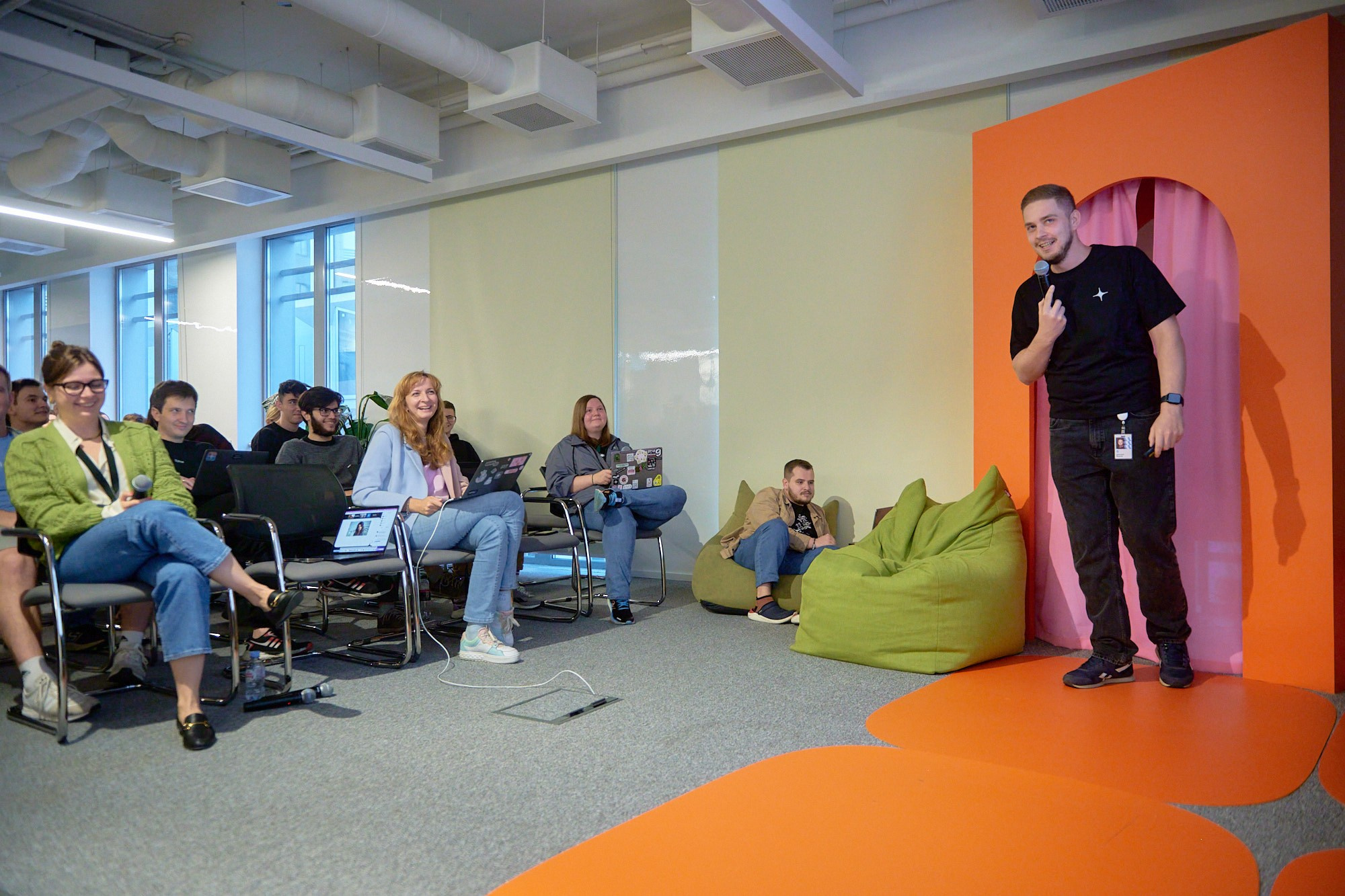 День программиста в Дзене. Репортажный фотограф в Москве Вадим Францев