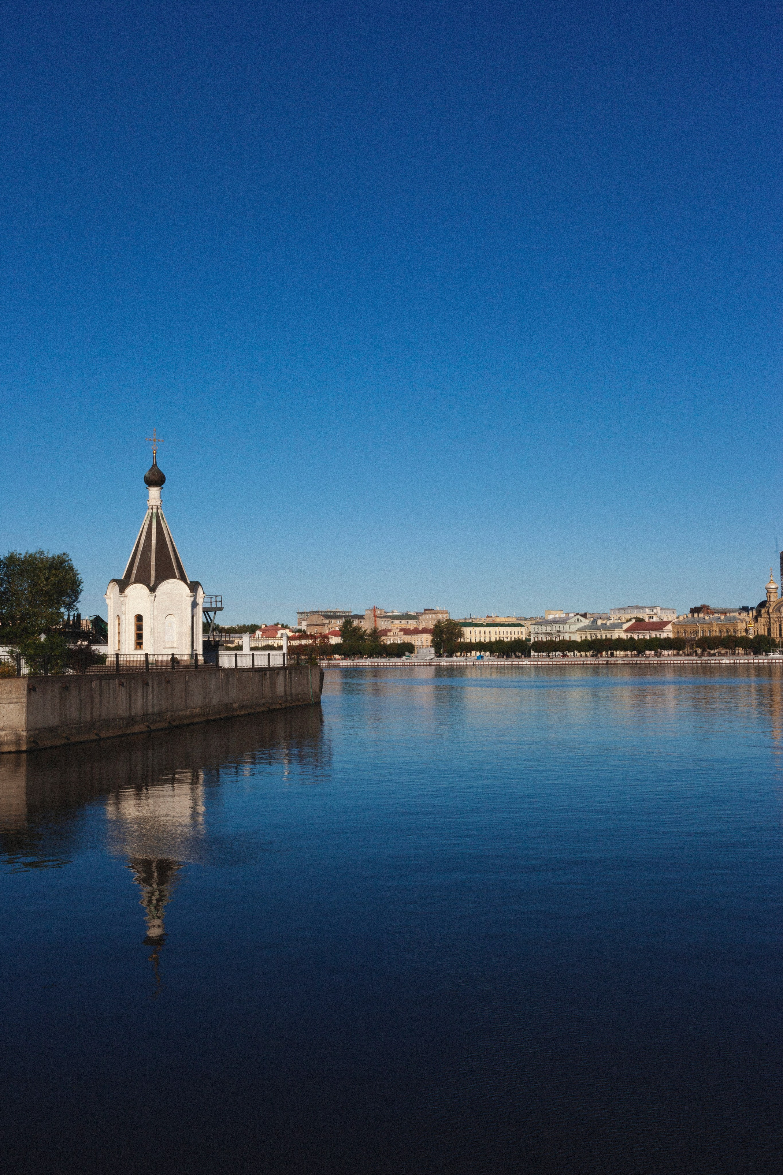 Фотовыставка в Санкт-Петербурге "А где ты гулешь с собачкой, если живешь в центре?"