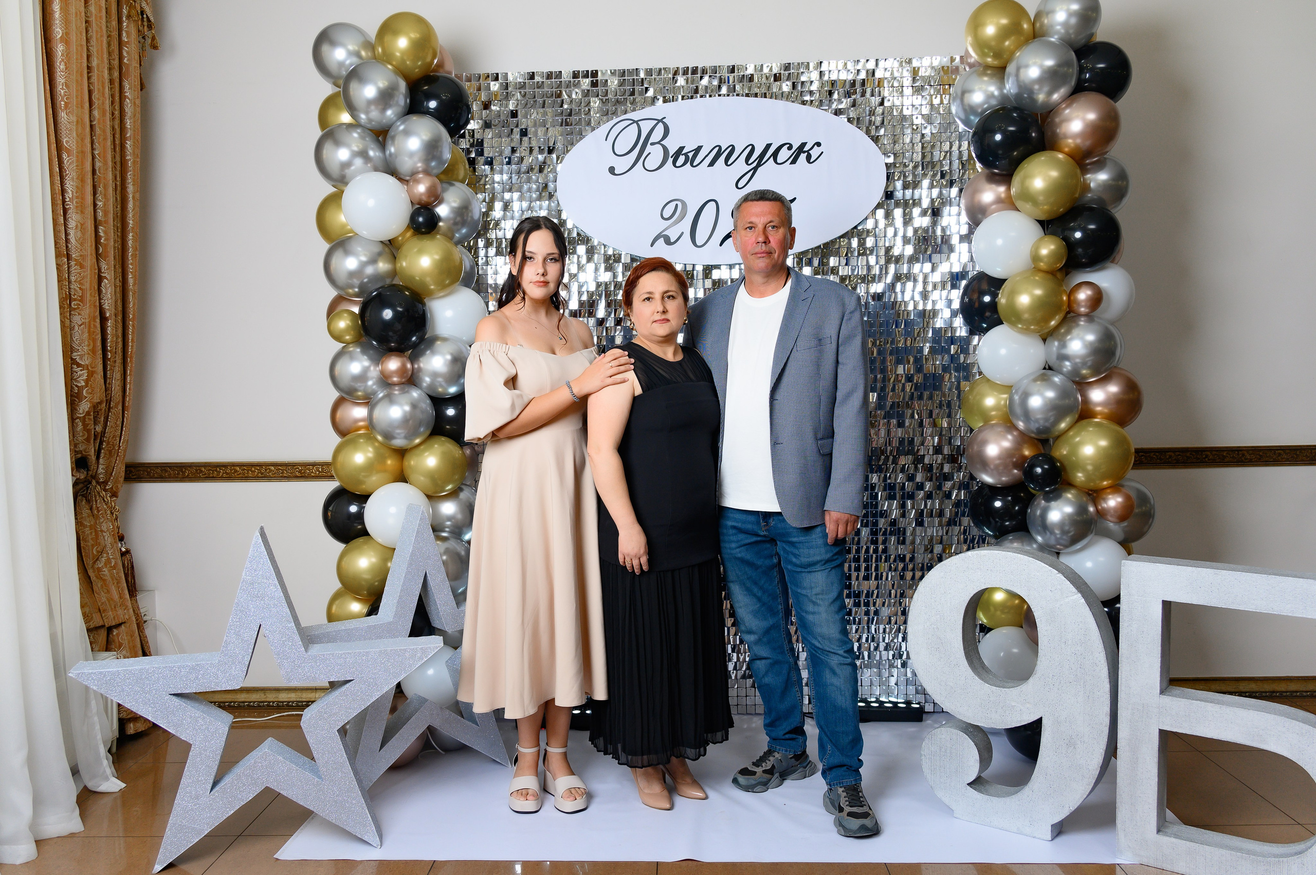 Выпускной 2025 9 кл. Семейный и детский фотограф в Новороссийске Лебедева Елена