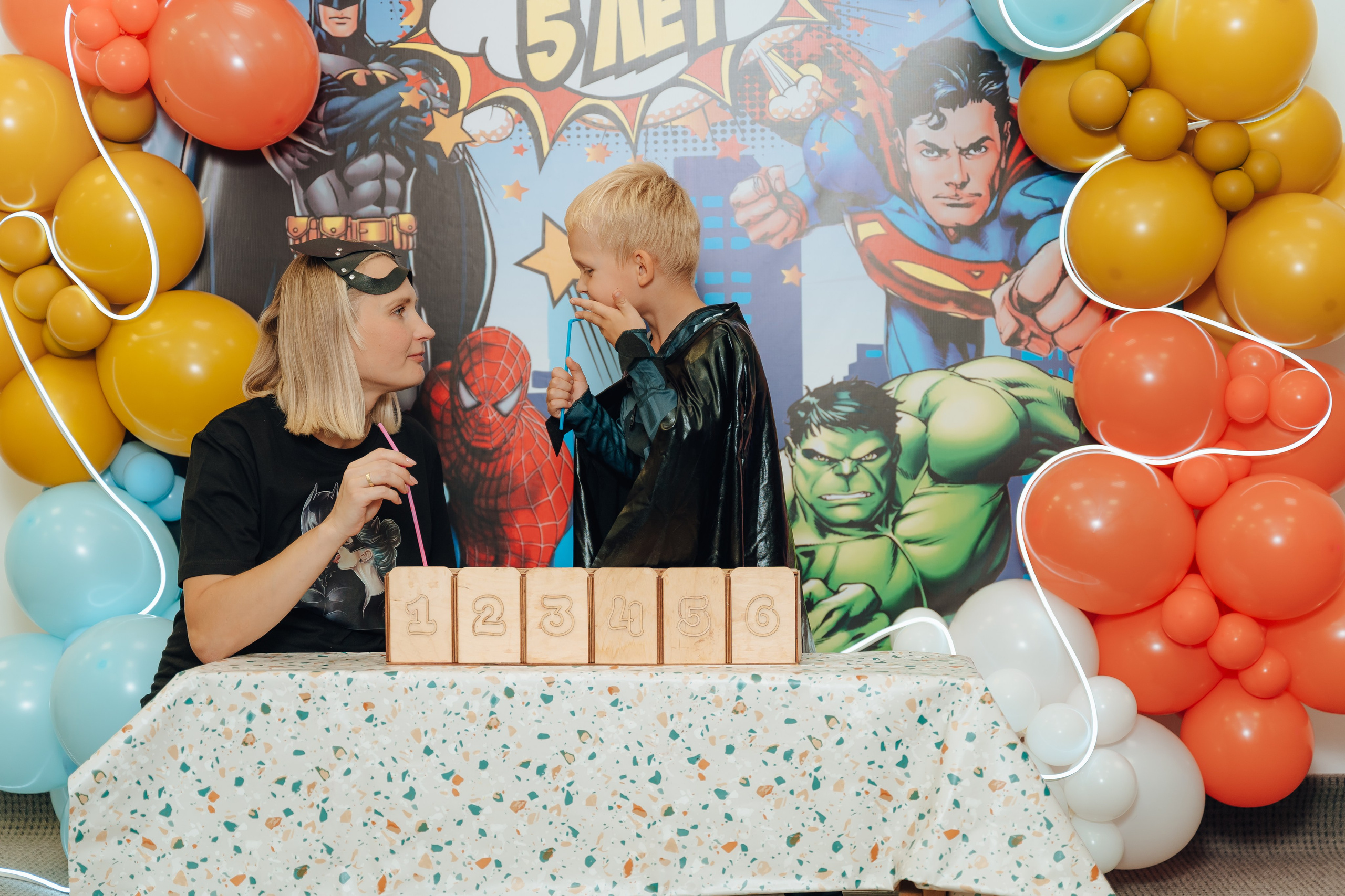 Праздник Льва в Мультифокс. Детский и семейный фотограф Катерина Мишина