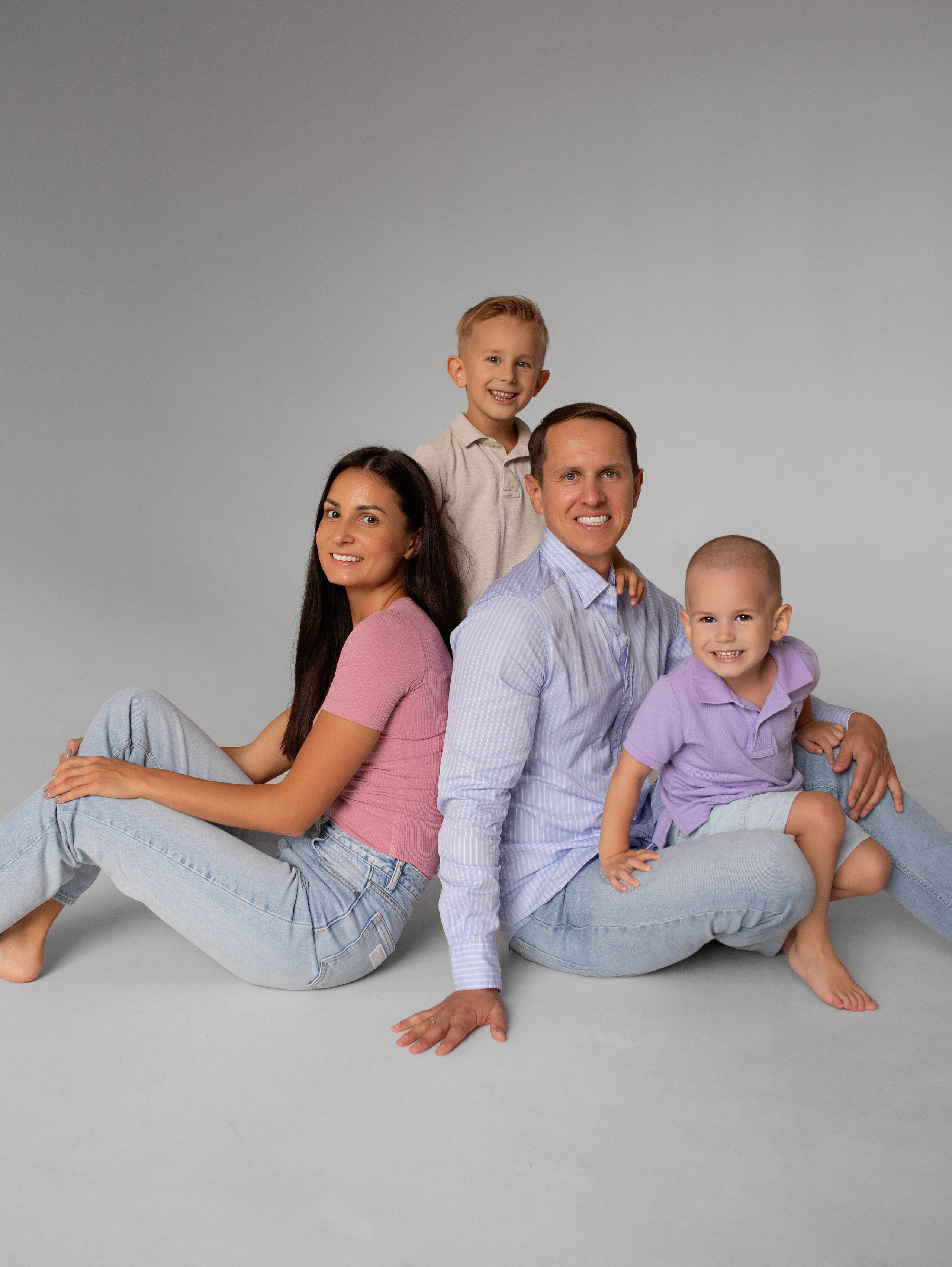 Александр с семьей. Семейный фотограф в Санкт-Петербурге Ирина Иванова