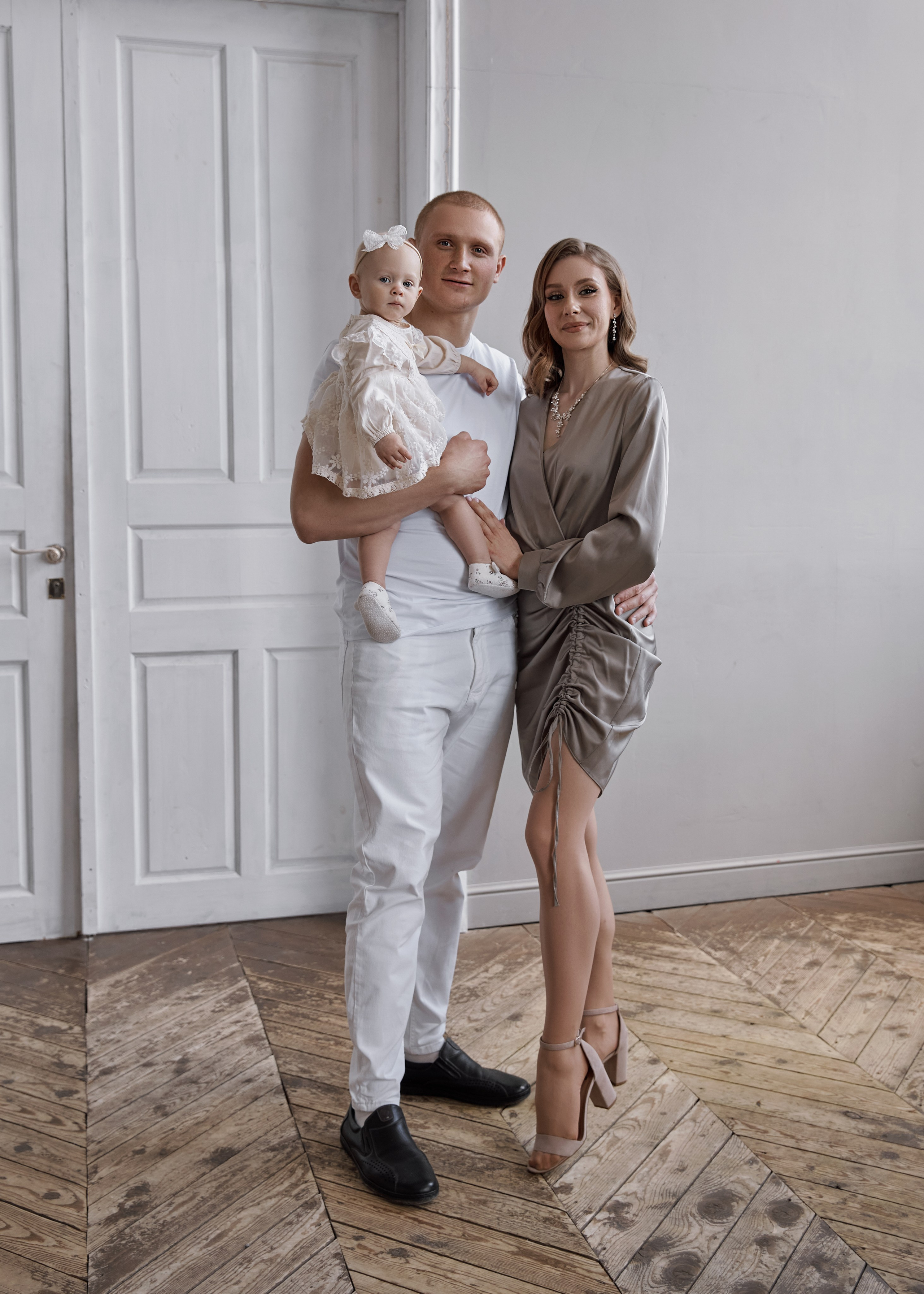 Семейная в студии. Фотограф Тольятти Екатерина Шести