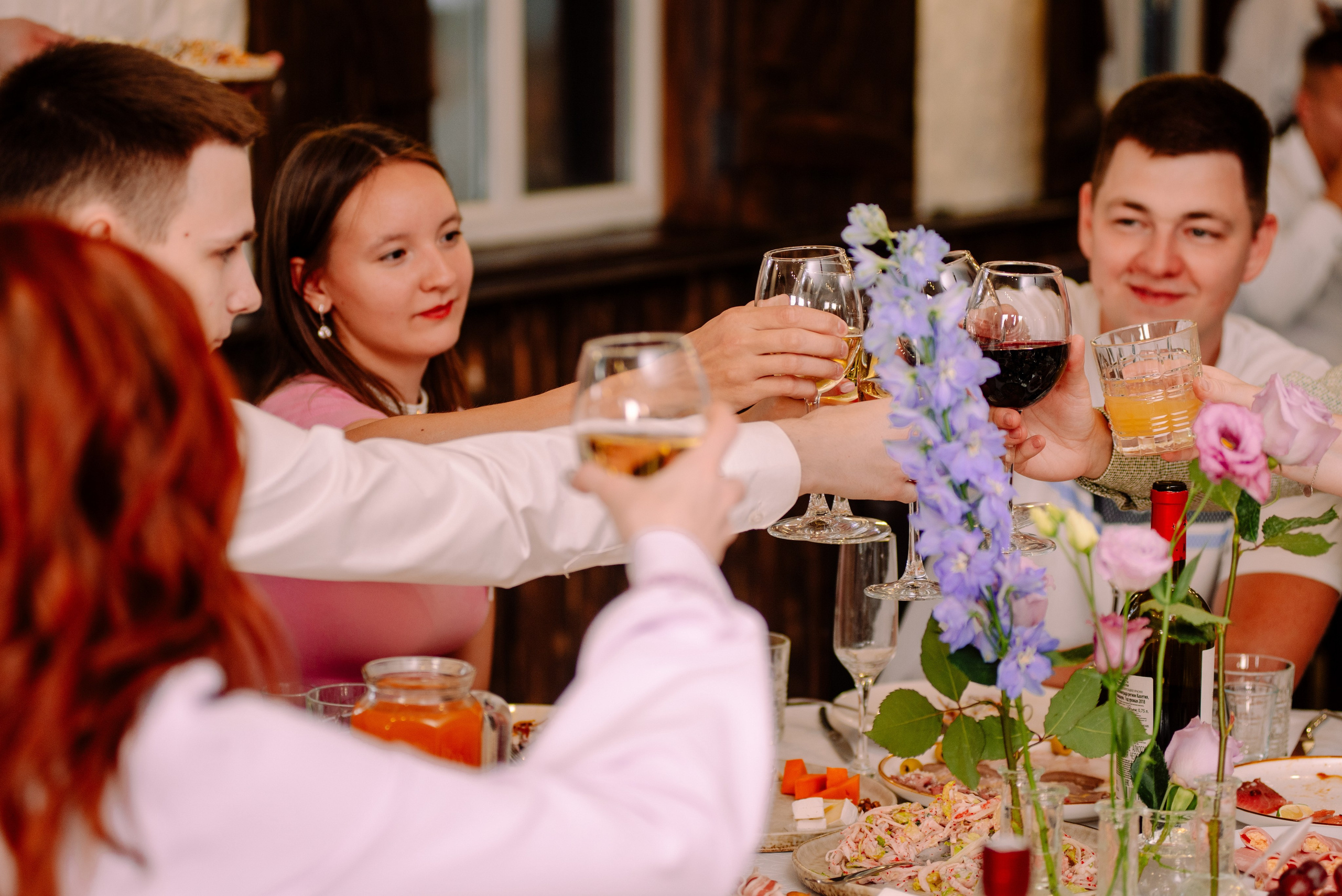 Юля и Саша — душевный банкет. Семейный и свадебный фотограф в Рязани Лиза Голованова