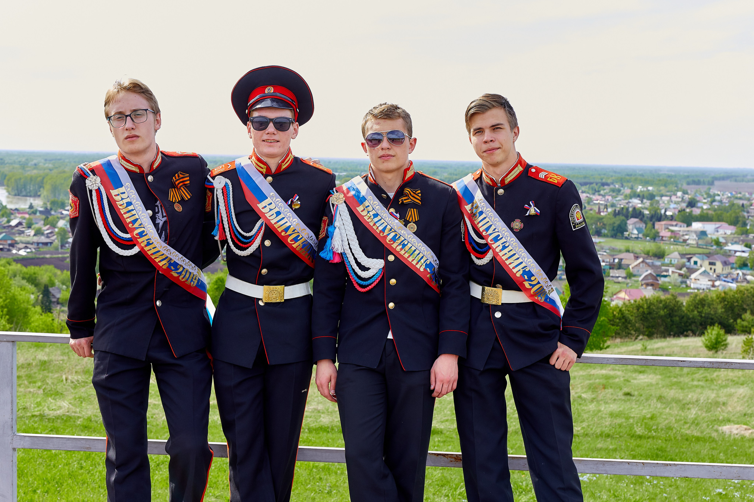 Кадеты последний звонок. Фотограф Вячеслав Фарунин