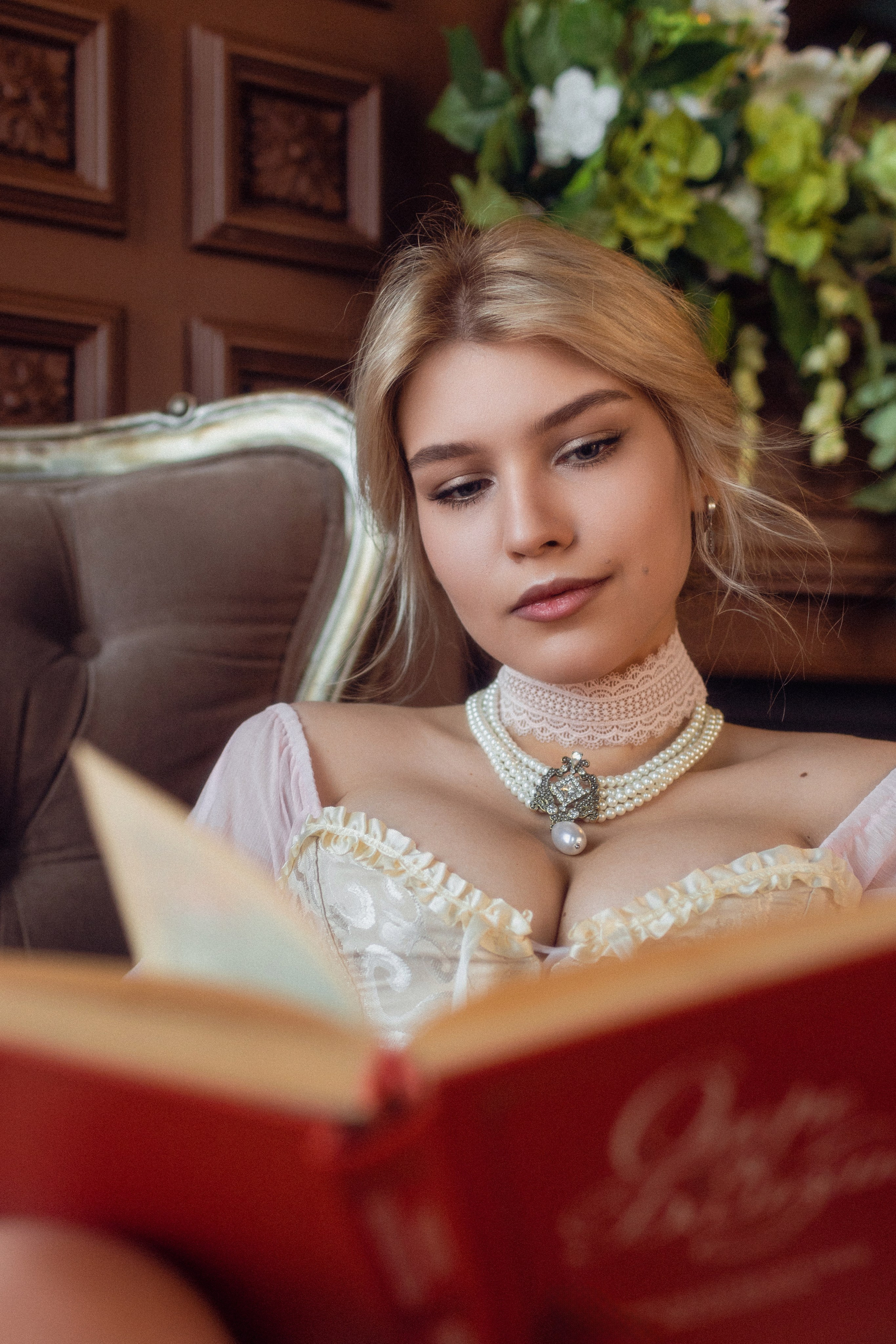 Индивидуальная Женская Фотосессия в СПб: Портрет и Красота. Фото и Видеосъемка на ваше мероприятие. Александр Романов