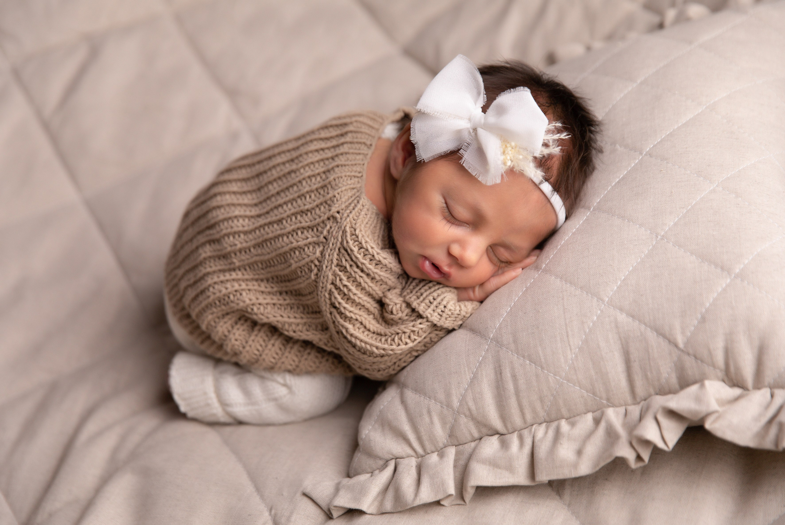 Новорожденные девочки. Фотограф новорожденных в Нижнем Новгороде Белякова Оксана