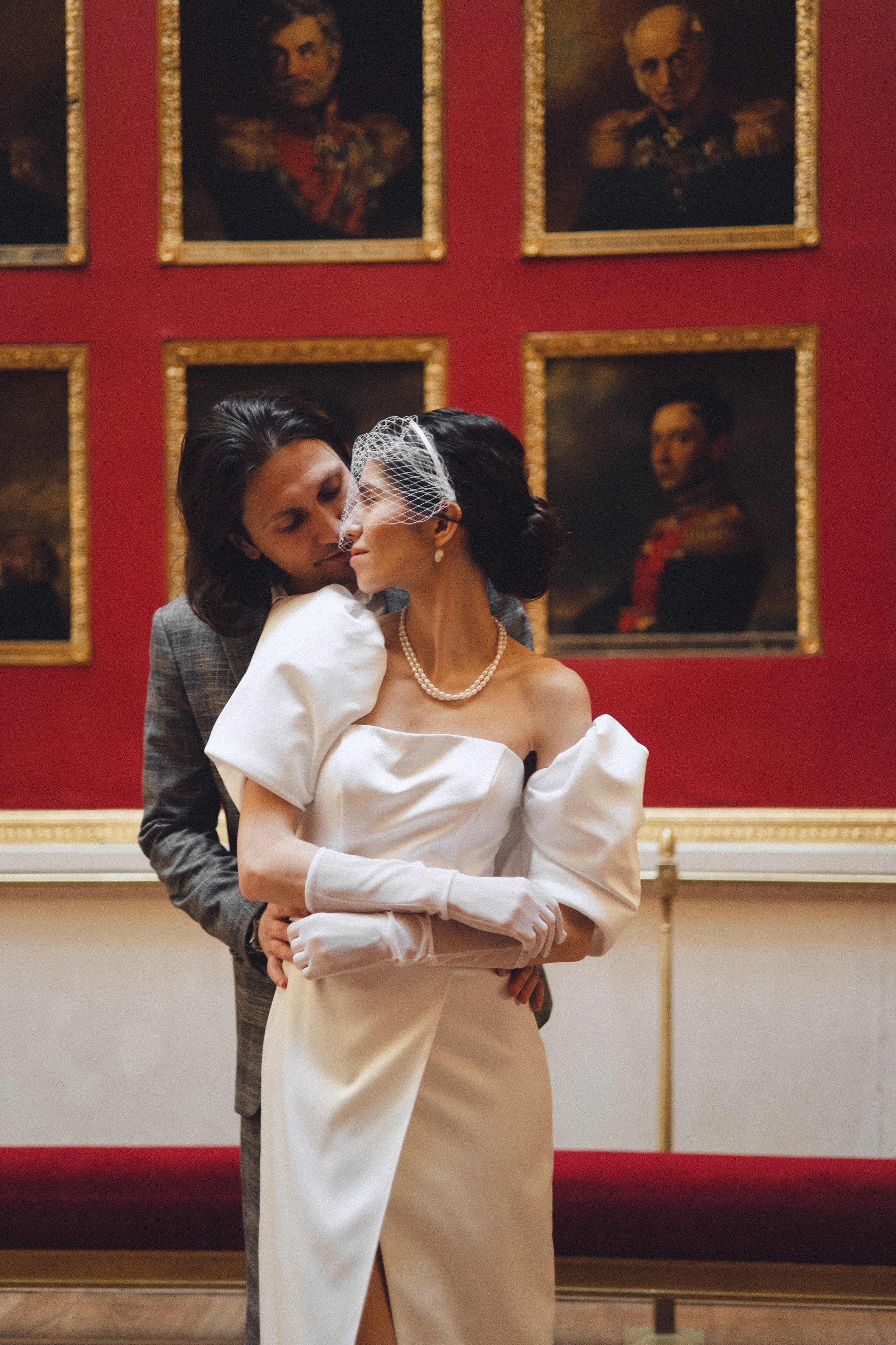 Свадебная съемка в Эрмитаже. Фотограф в Санкт-Петербурге Осокина Елизавета