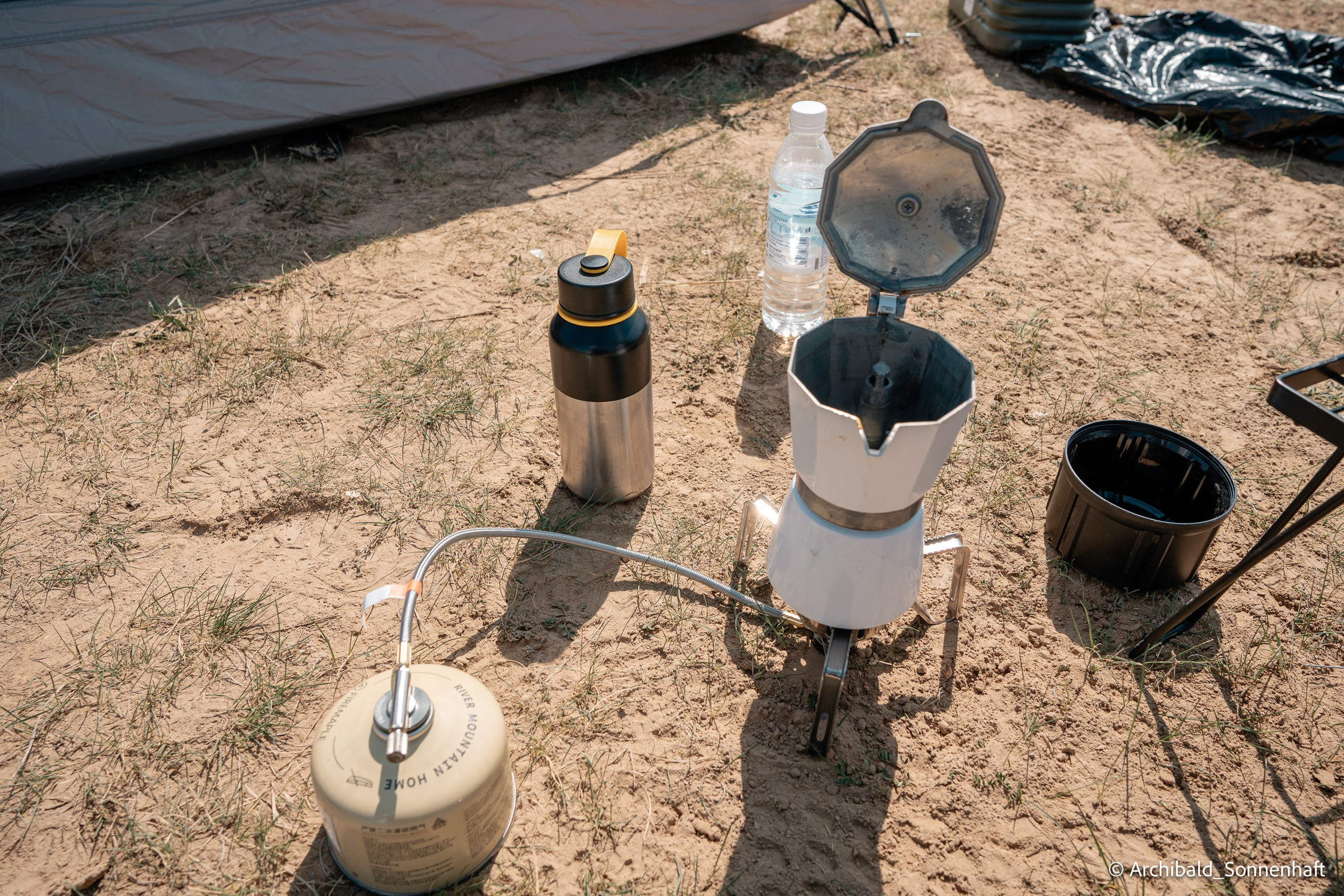 Auto-trip to Datong, Camp. Photographer in Guangzhou, China. Archibald Sonnenhaft