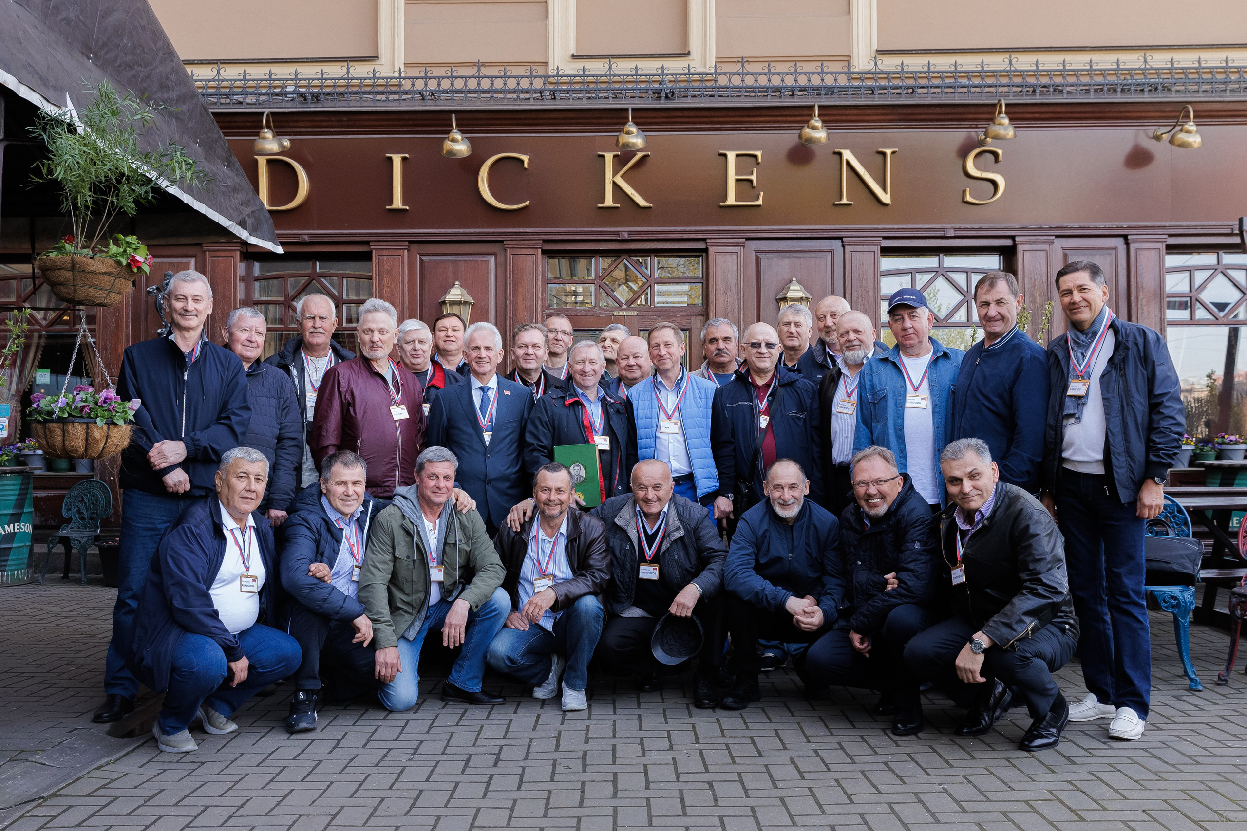 40 лет выпуска ХВВУТ МВД СССР. Маша Гонтарь Семейный домашний репортажный фотограф в Санкт-Петербурге