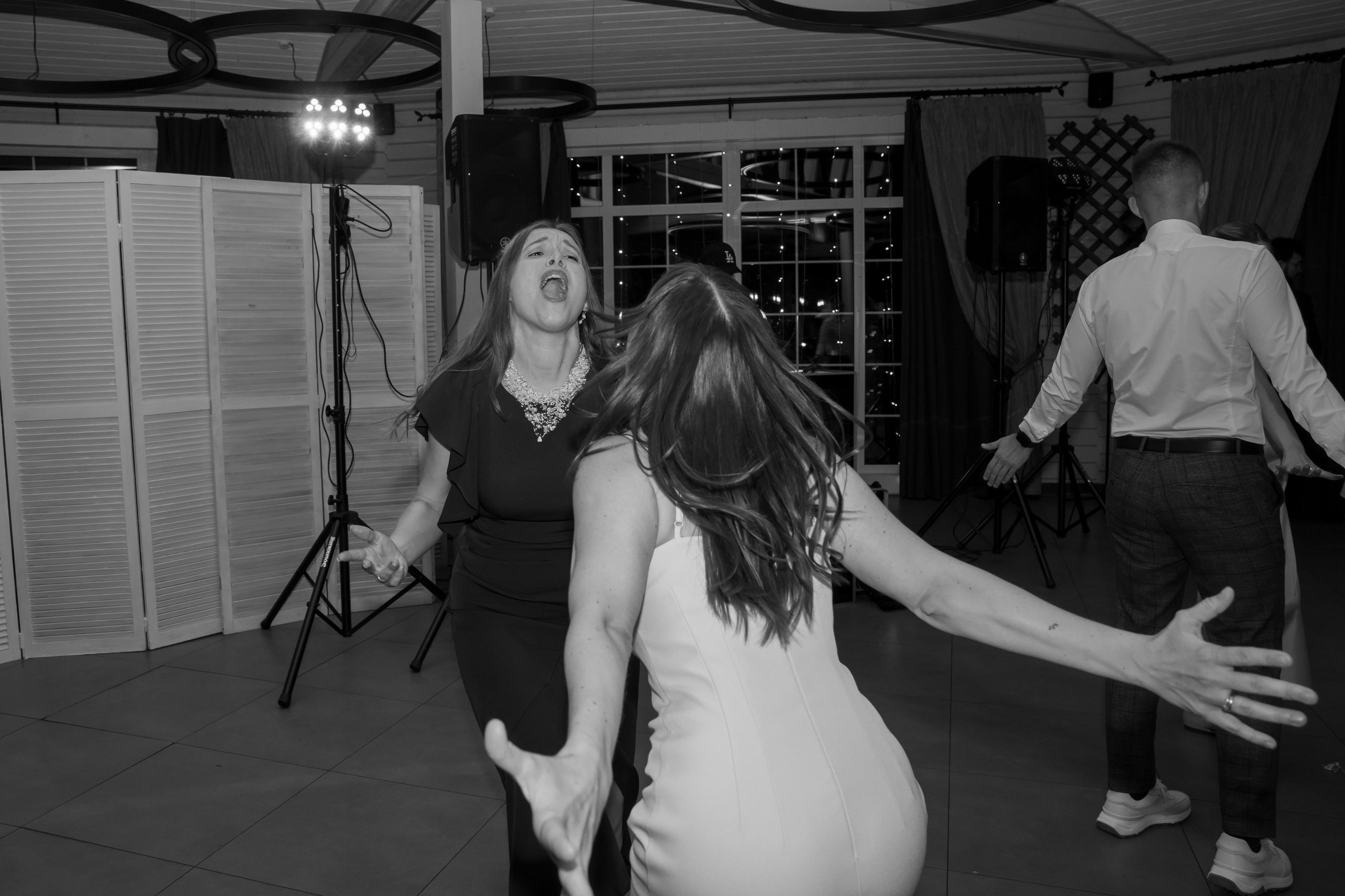 Регистрация в отеле Fish Point, ЗАГС Бутово, прогулка в Остафьево. Свадебный и репортажный фотограф (Москва, Королев и другие)