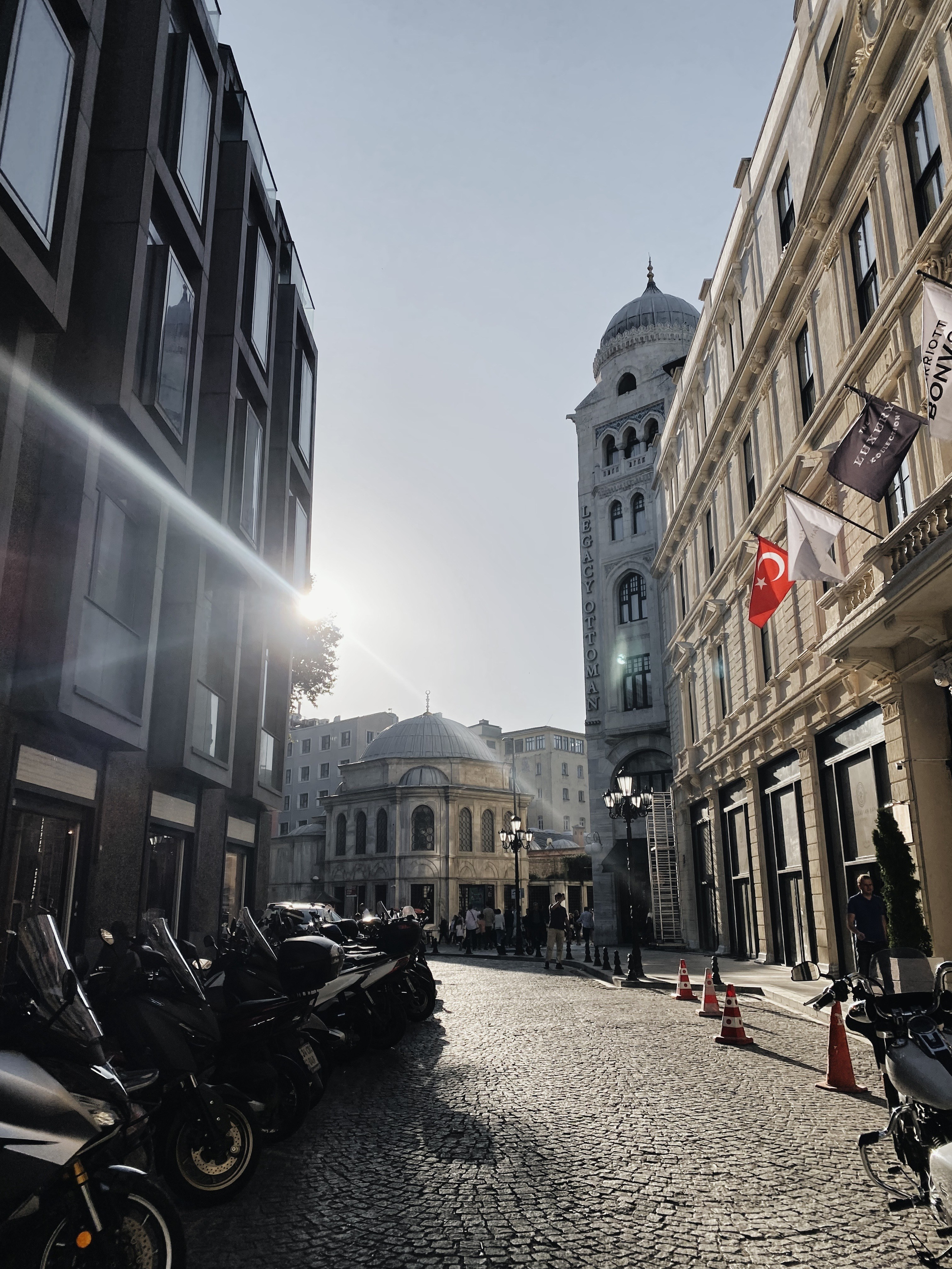 Iphone. Photographer in Turkey — Dari N