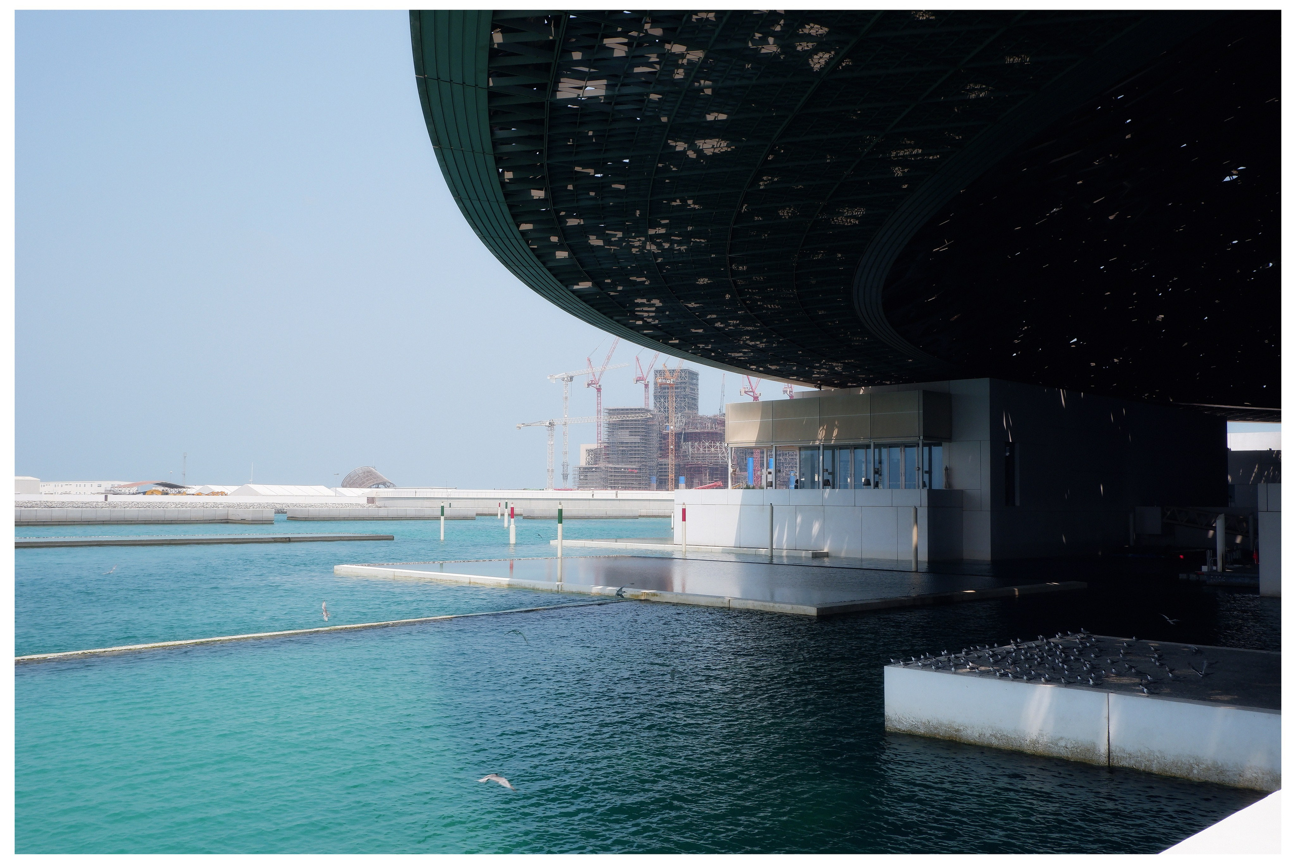 UAE. ANNA — PHOTOGRAPHER