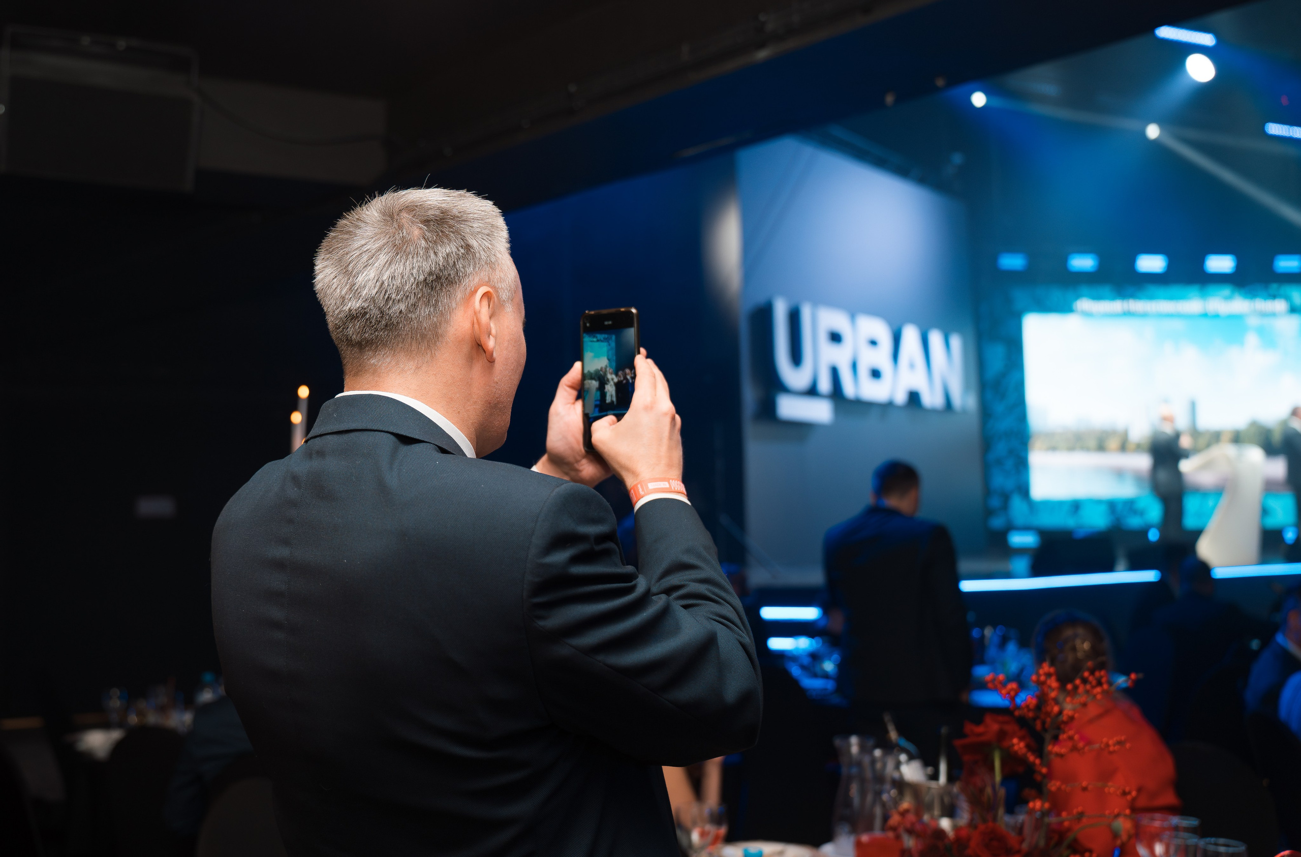 Репортажная съемка в Москве награждений, светских мероприятий, выпускных. Репортажный фотограф в Москве Вадим Галанин