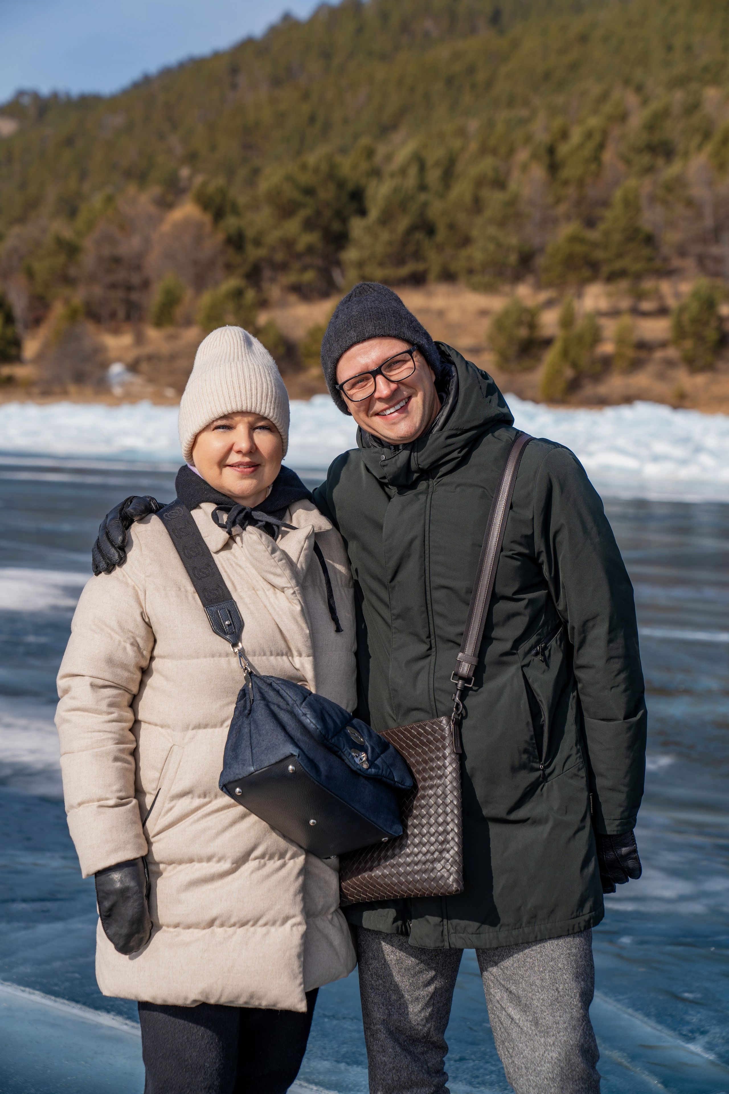Байкал. Листвянка. Прогулка на Хивусах. Занимаюсь профессиональной фотографией и живу рядом с Байкалом. Работаю в разных жанрах