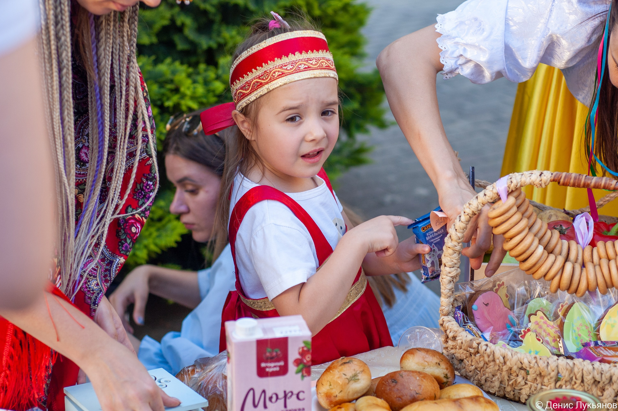 Ярмарка. Свадебный и семейный фотограф Денис Лукьянов в Краснодаре, Краснодарском крае и Республике Крым