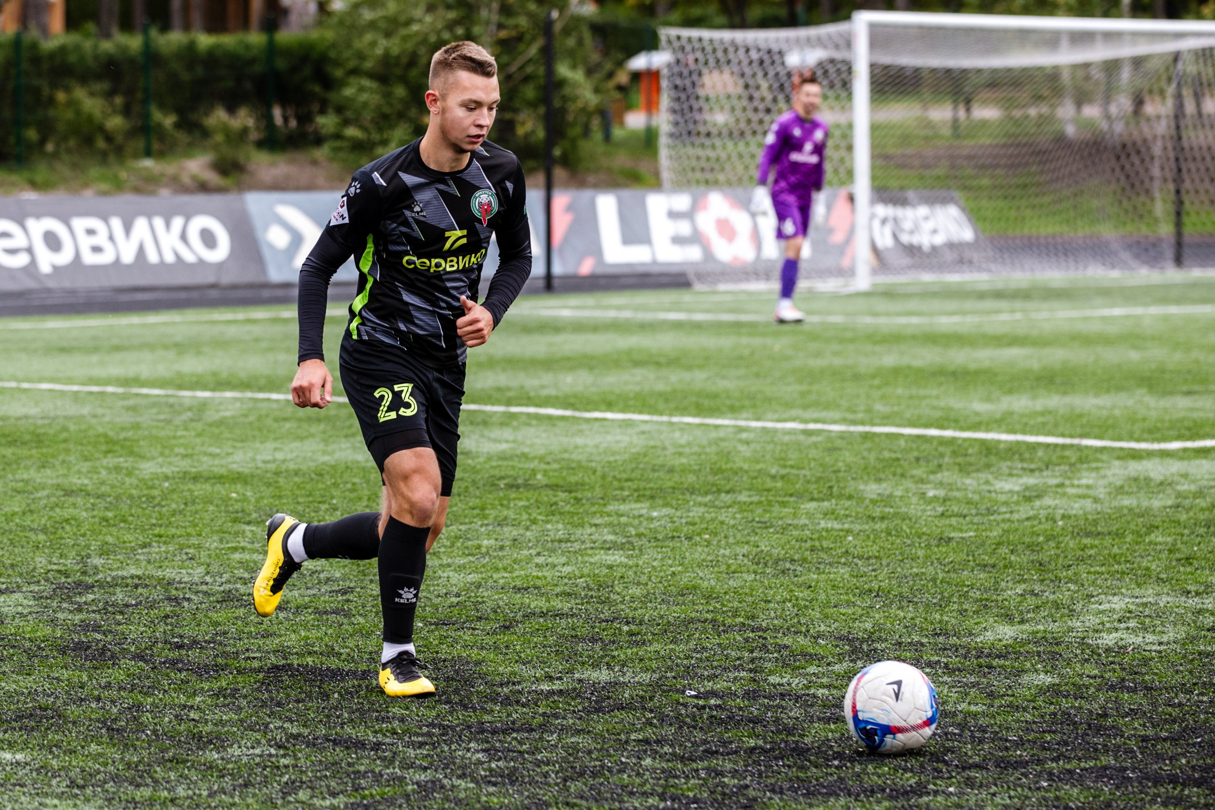 Первенство России по футболу LEON-Вторая лига Б | ФК Иркутск — Космос (Долгопрудный) | 14.09.25. Фотограф в Иркутске Евгения Айвазова