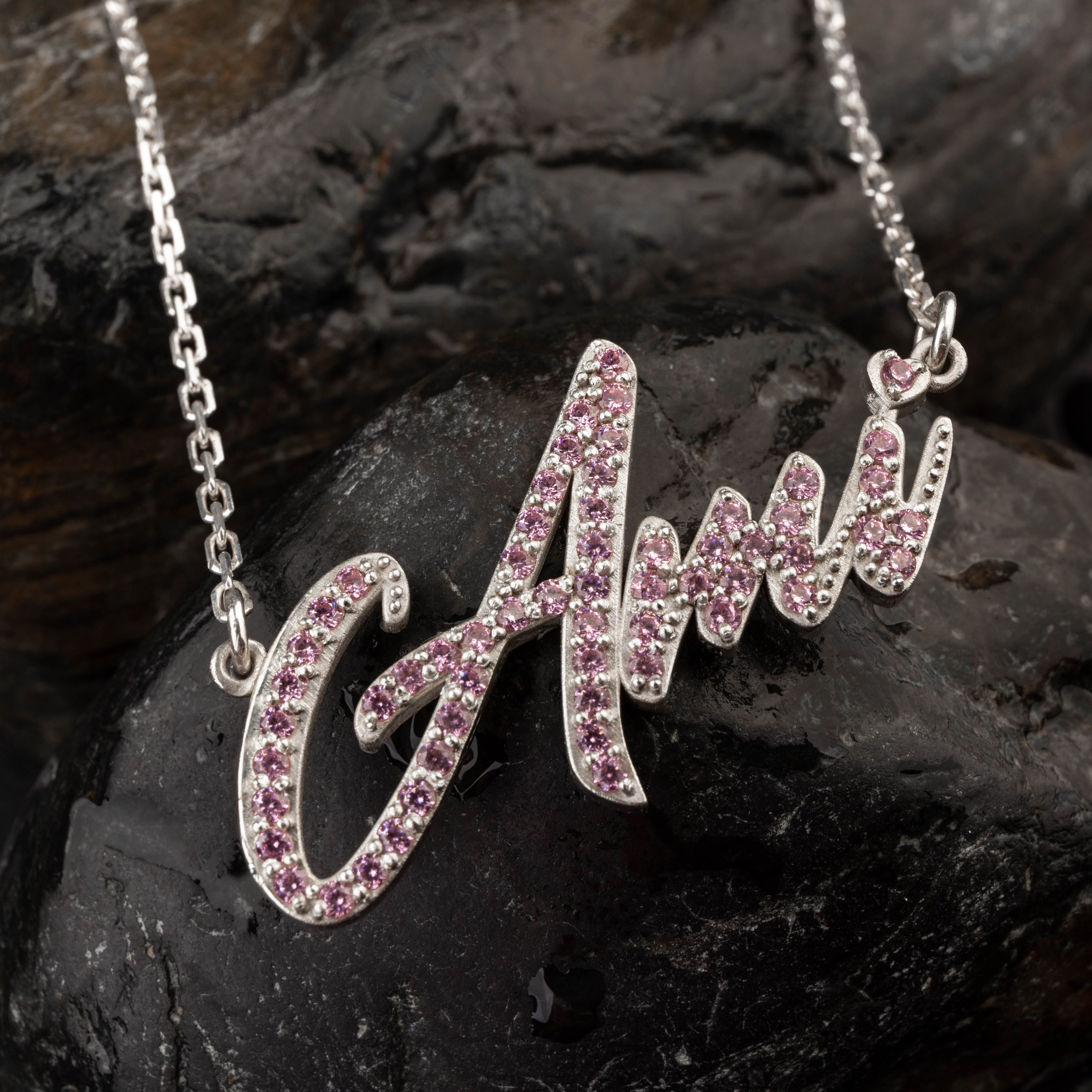 Ювелирные украшения. Предметный фотограф в Крыму Ольга Шестакова