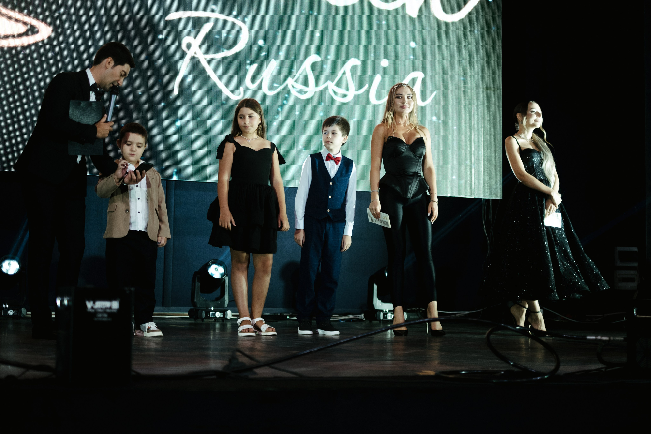 Мисс и Миссис Россия Земли Краснодар 2025 программа. Свадебный и репортажной фотограф Денис Ожигин в Краснодаре и Краснодарском крае