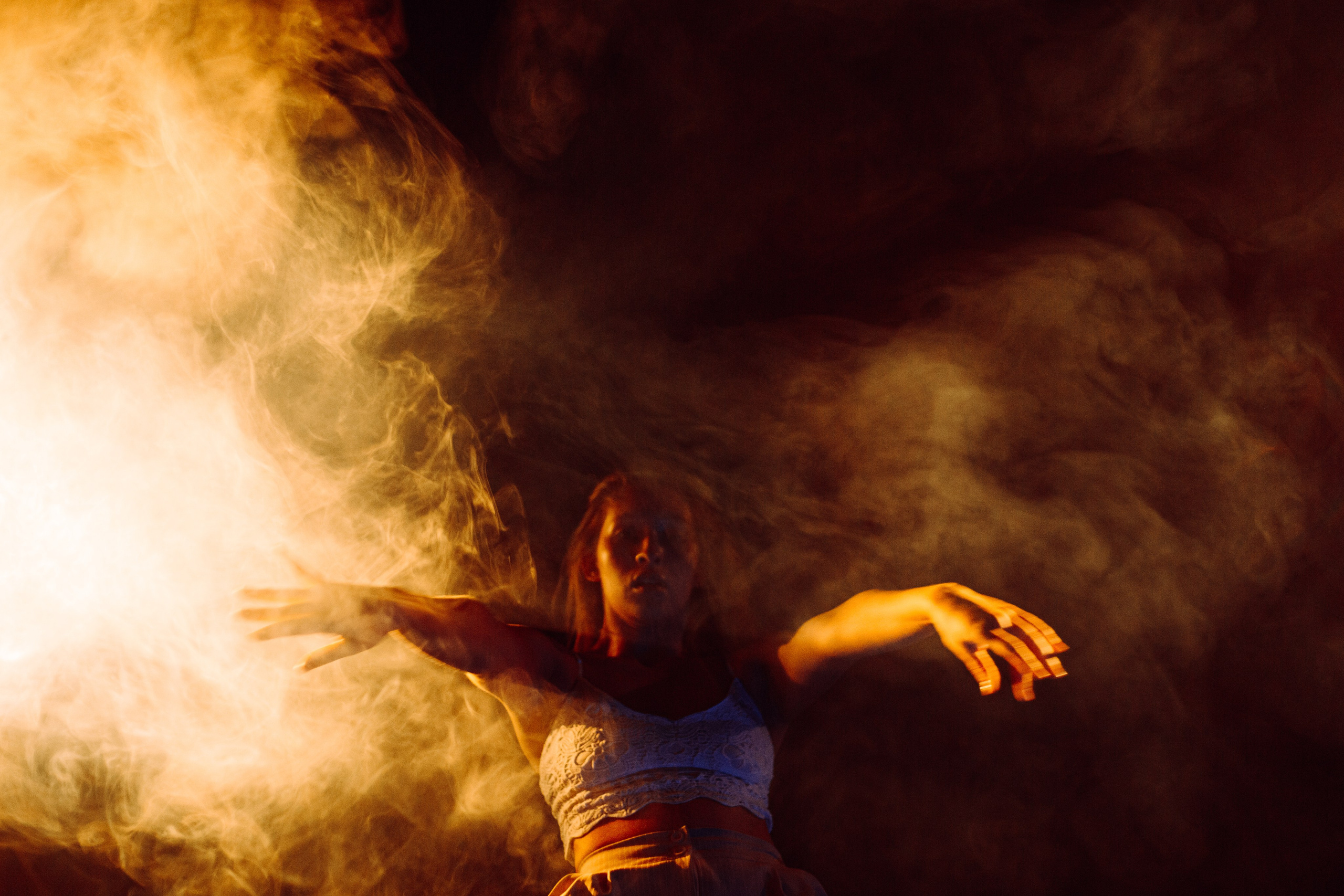 Танец огня. Арт-фотограф Крис Л. в Тобольске: портрет, семейные, свадьбы