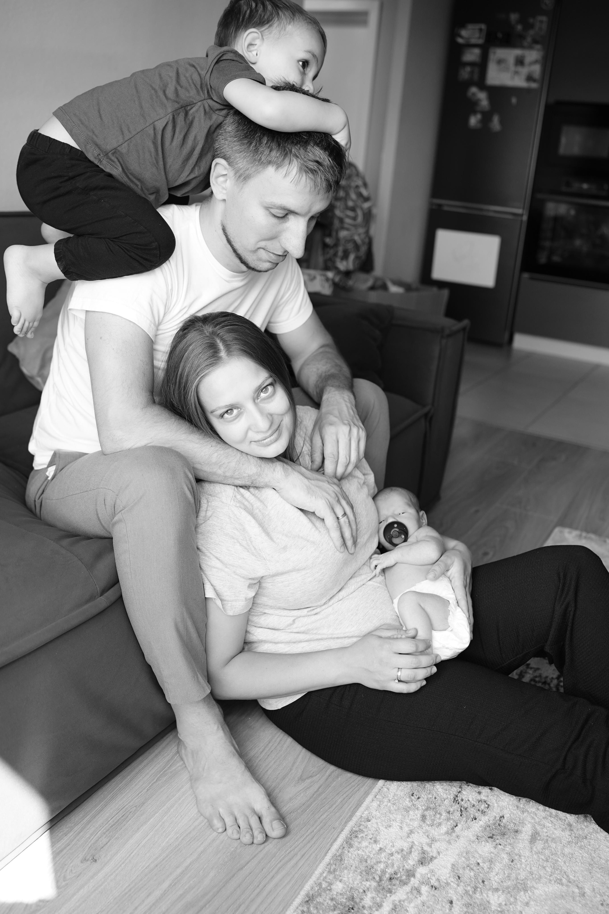 Домашняя фотосессия с новорожденным. Семейный фотограф в Москве Галина Гончар