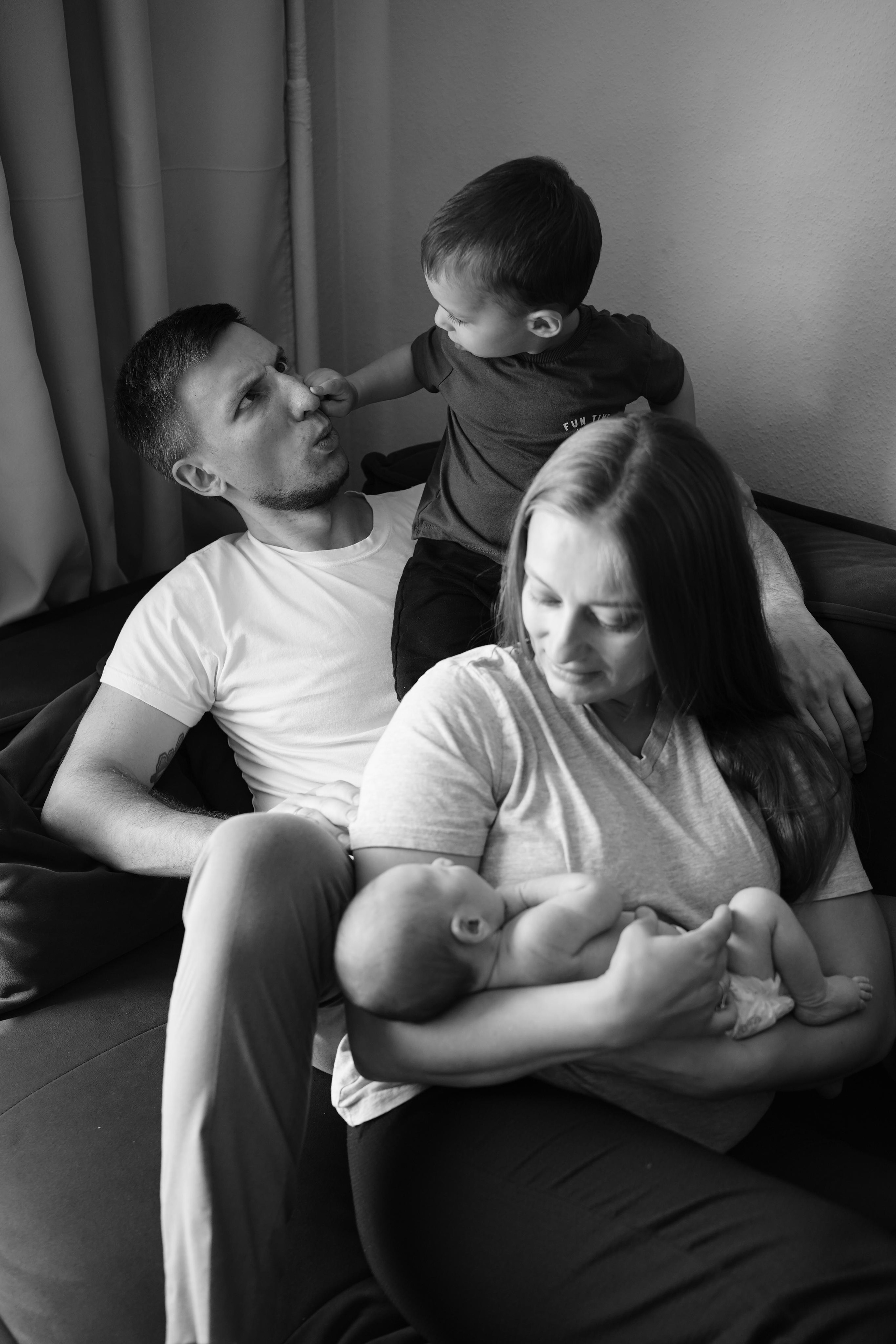 Домашняя фотосессия с новорожденным. Семейный фотограф в Москве Галина Гончар