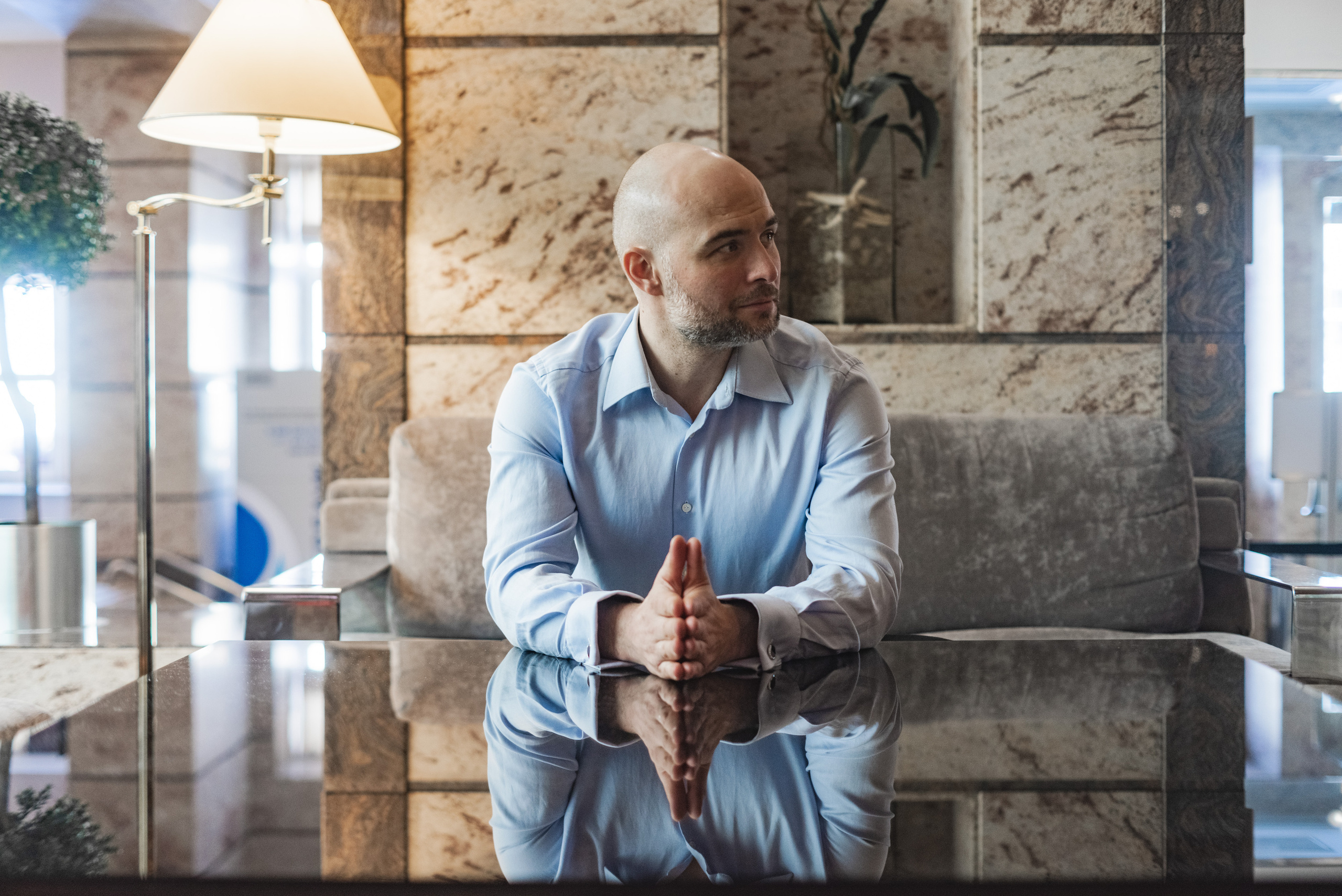 Мужской портрет. Интерьерный и репортажный фотограф в Санкт-Петербурге