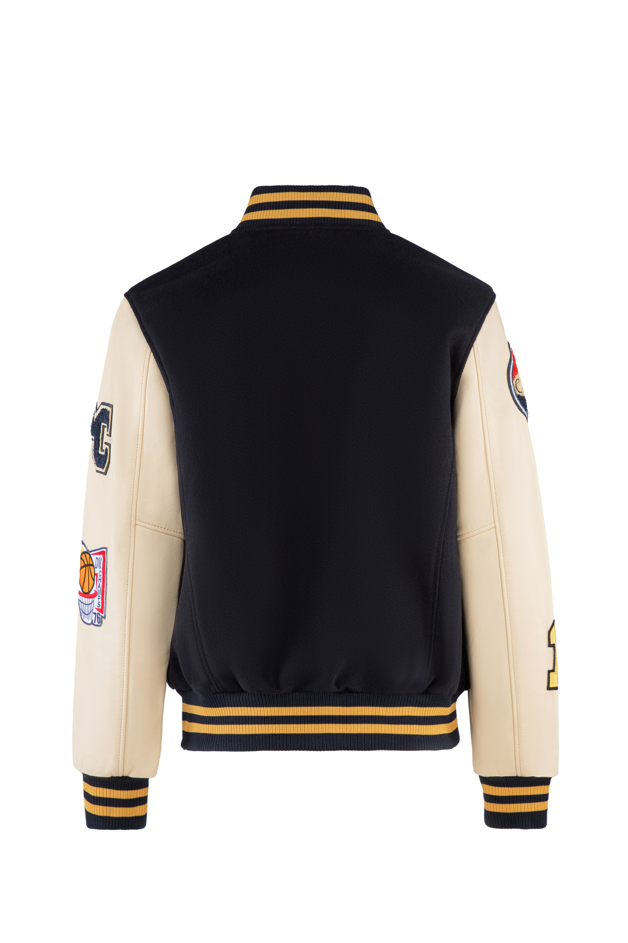 Ретушь фотографий курток и пуховиков | Студия SVITHART