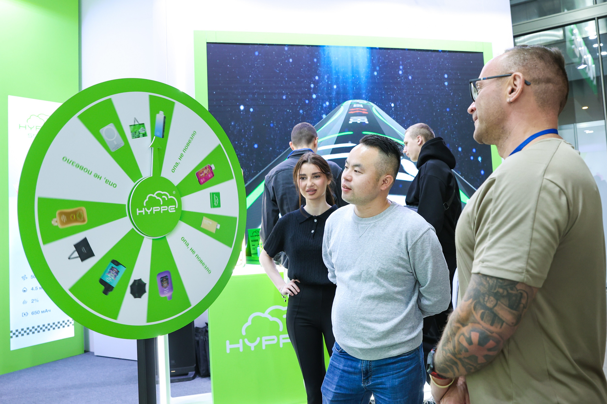 Стенд Hyppe на Vape Club Show. Фотограф Дарья Попова