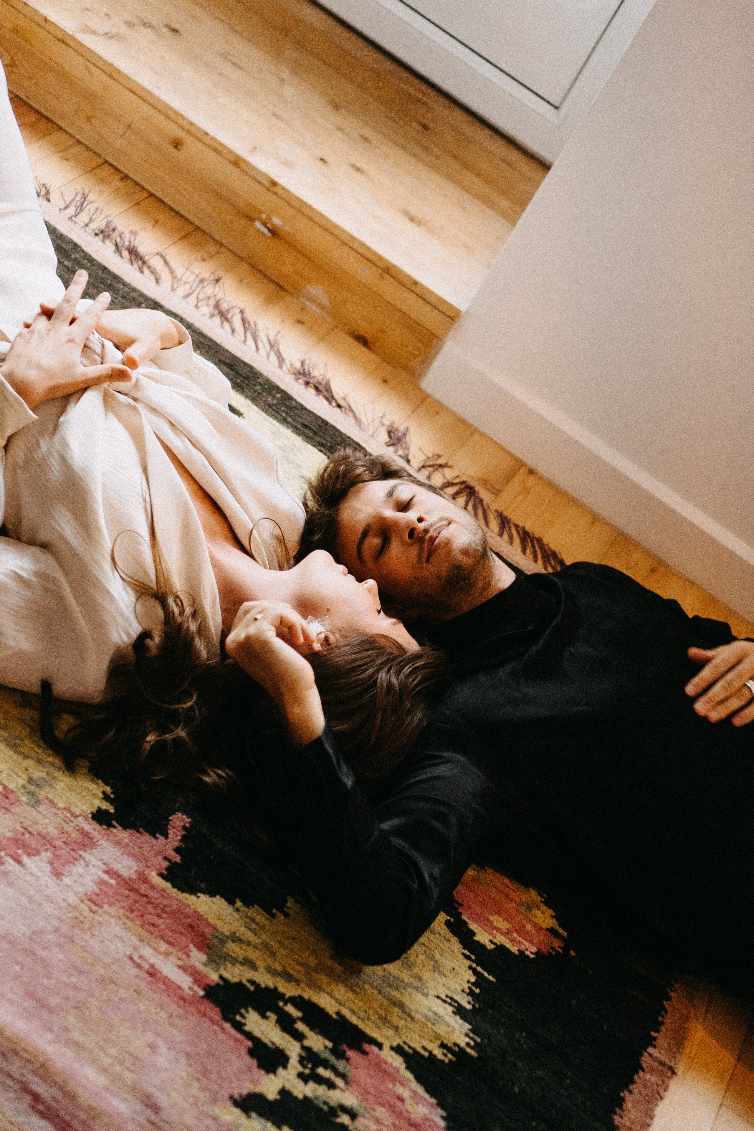 СБОРЫ ЖЕНИХА И НЕВЕСТЫ В УЮТНОЙ КВАРТИРЕ В ЦЕНТРЕ САНТК-ПЕТЕРБУРГА. Профессиональный фотограф, Санкт-Петербург — Виктория Богомолова