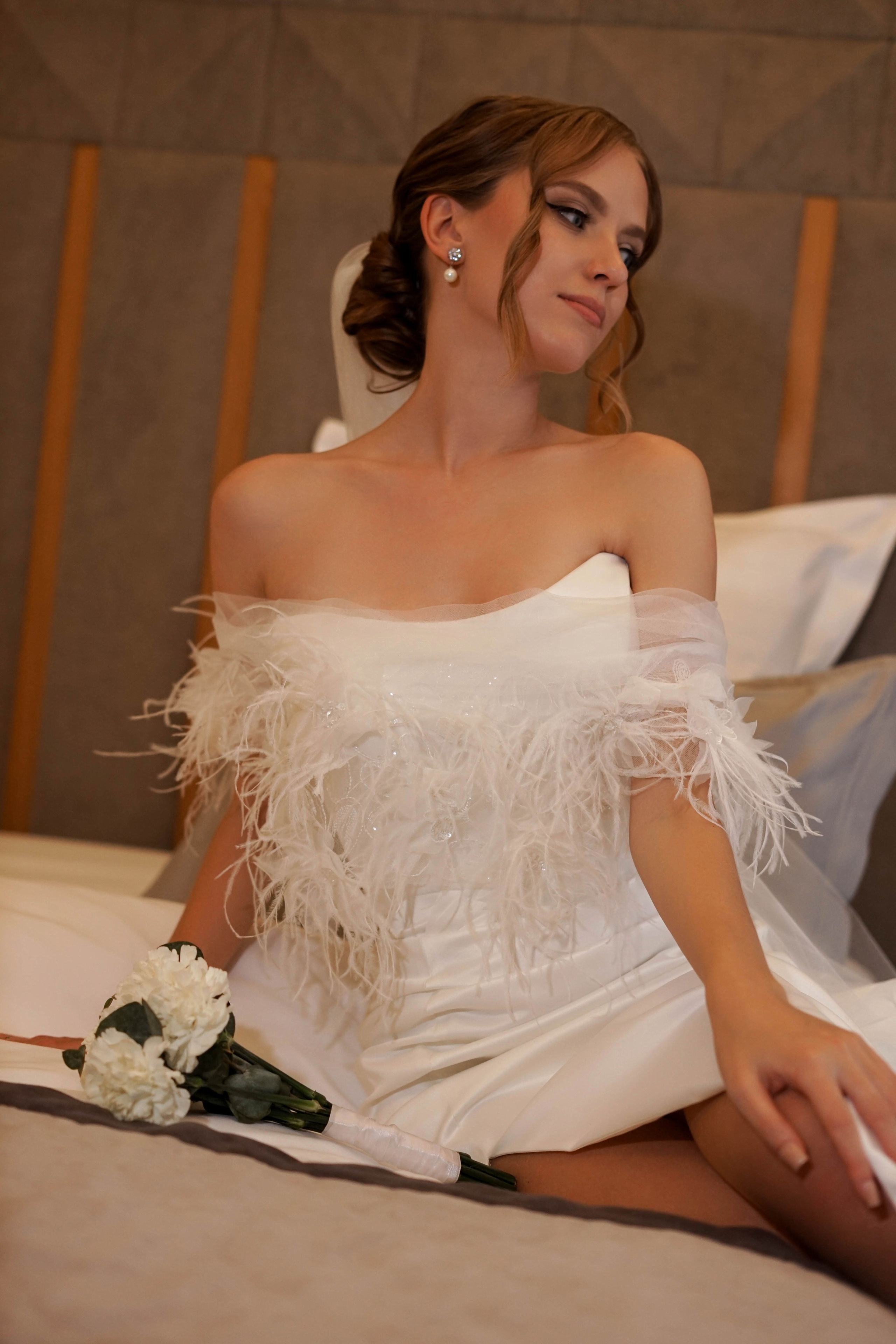 Катя и Олег: регистрация и свадебная съемка в отеле. Фотограф в Иркутске