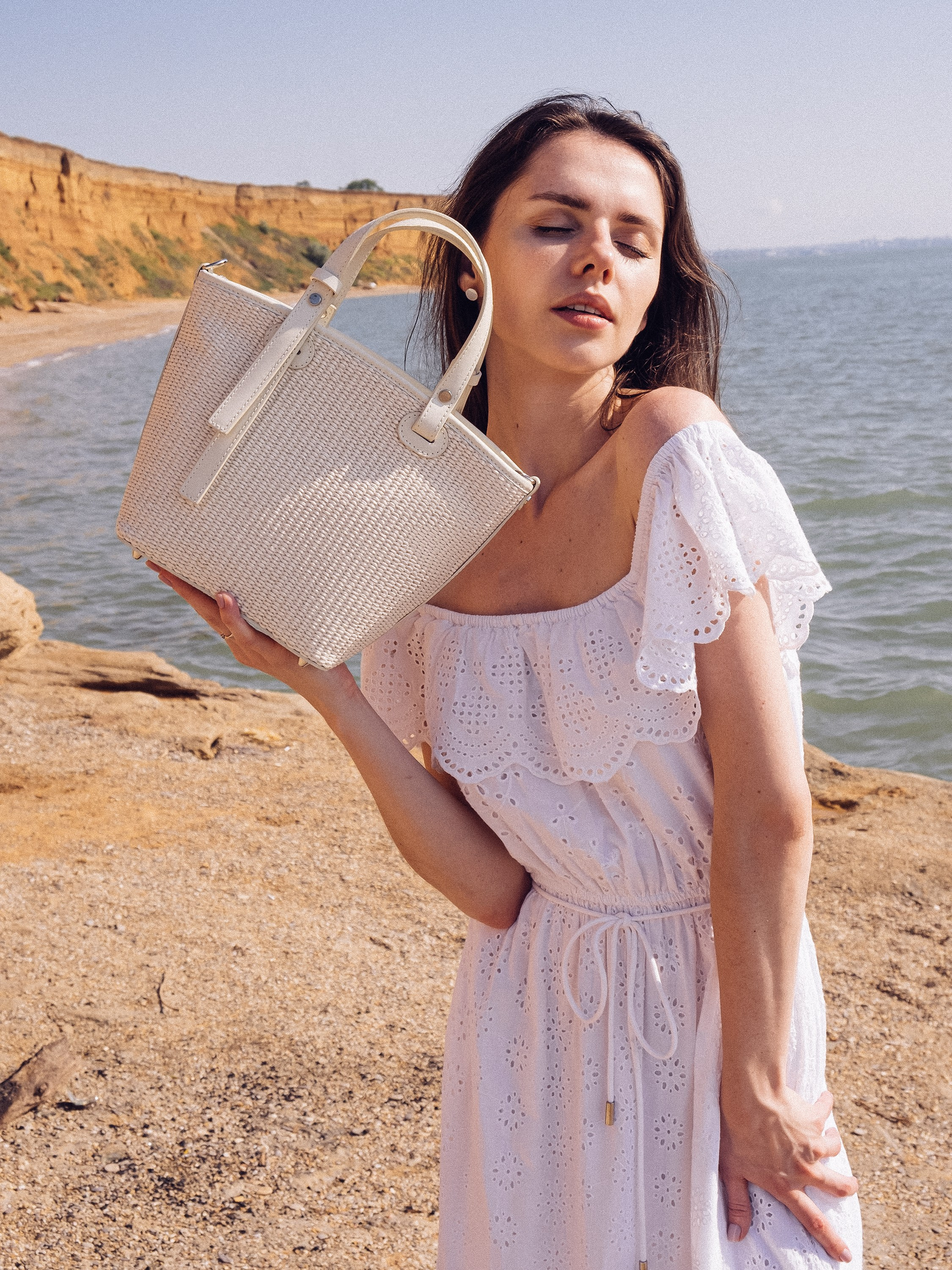 Имиджевая съёмка одежды. Предметный фотограф в Симферополе Антон Катунин