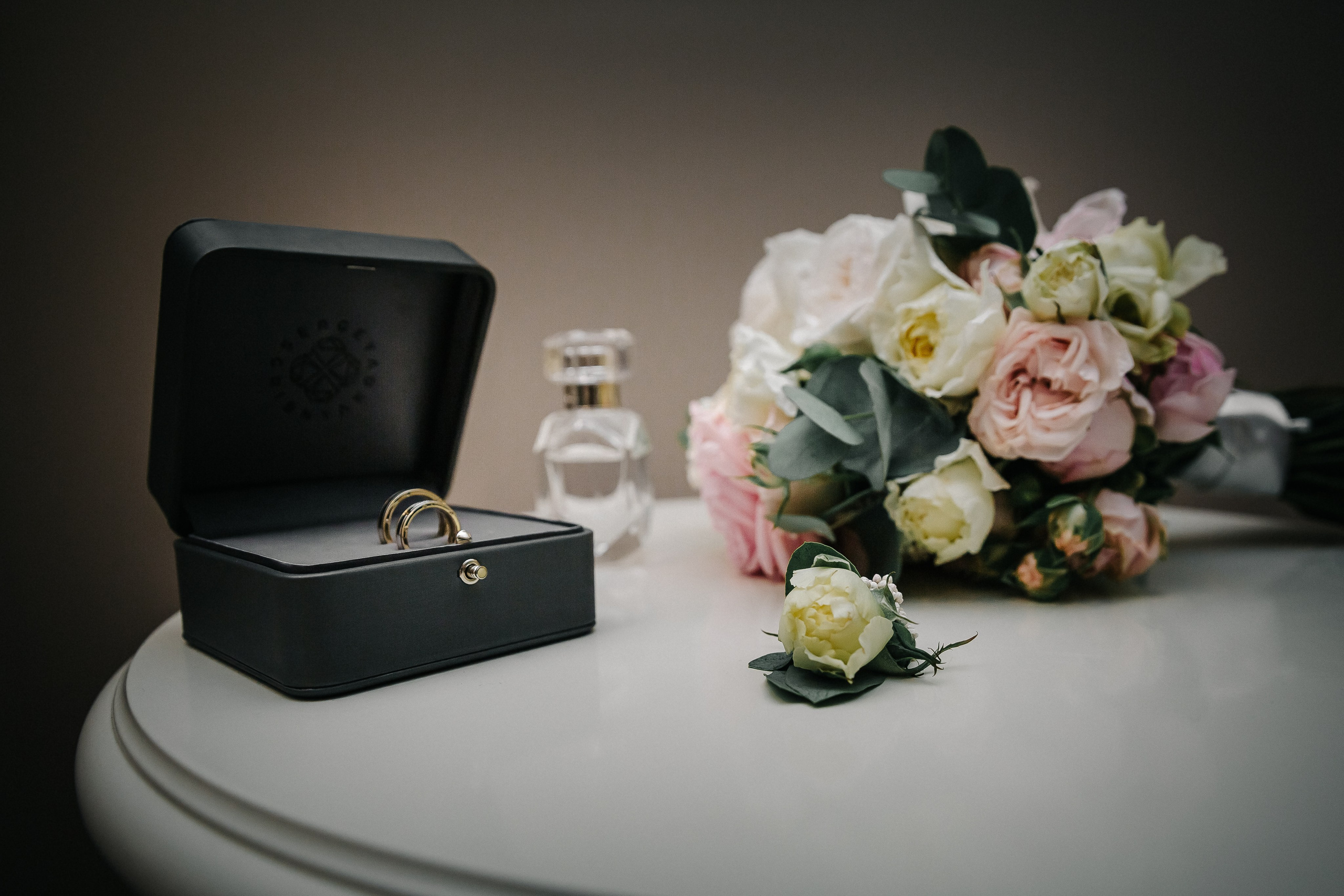 ОКТЯБРЬ | Дворец № 1 Талион, Особняк военного министра. Свадебный фотограф в Санкт-Петербурге Полина Корзухина