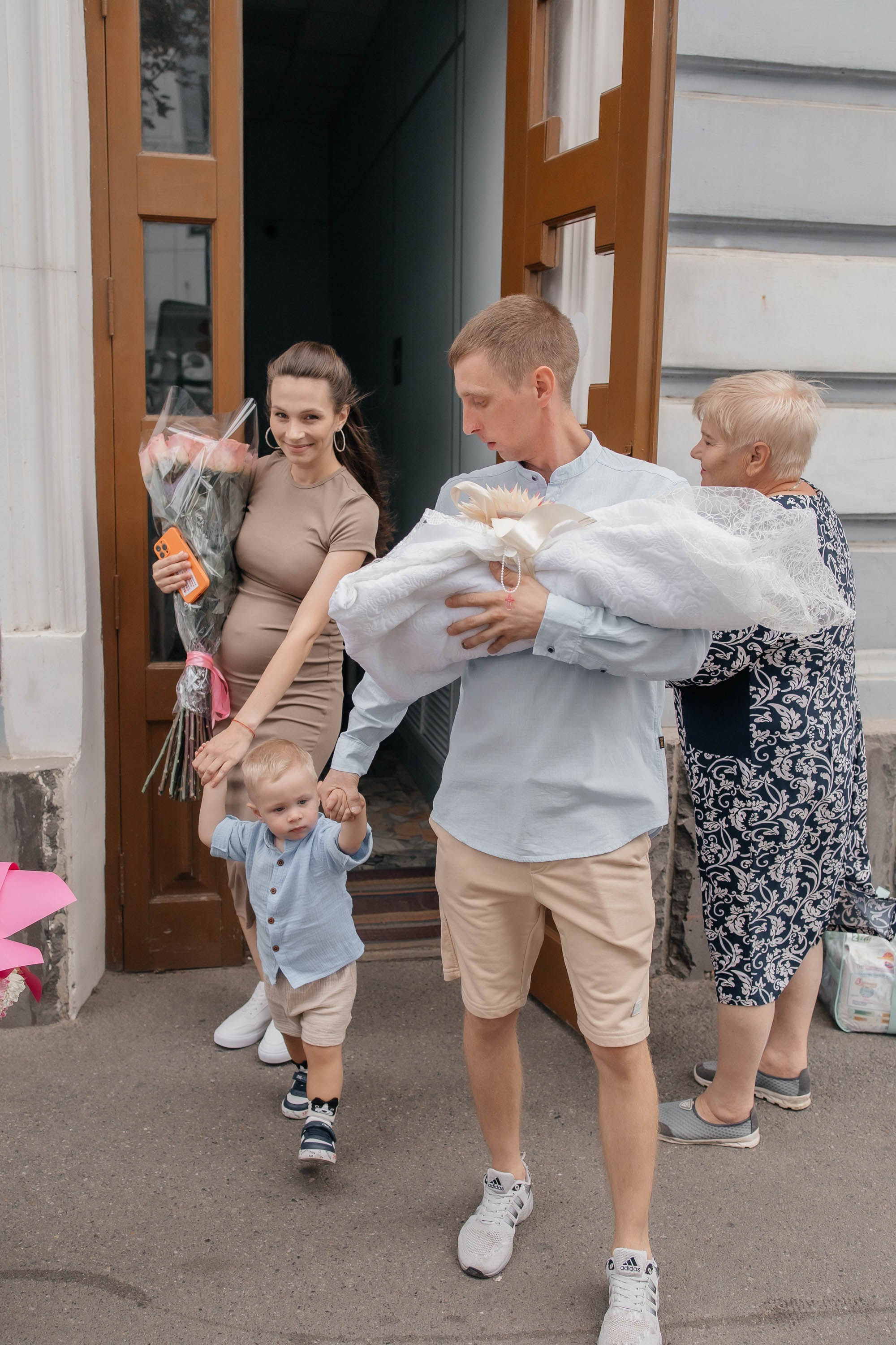 Встреча из роддома