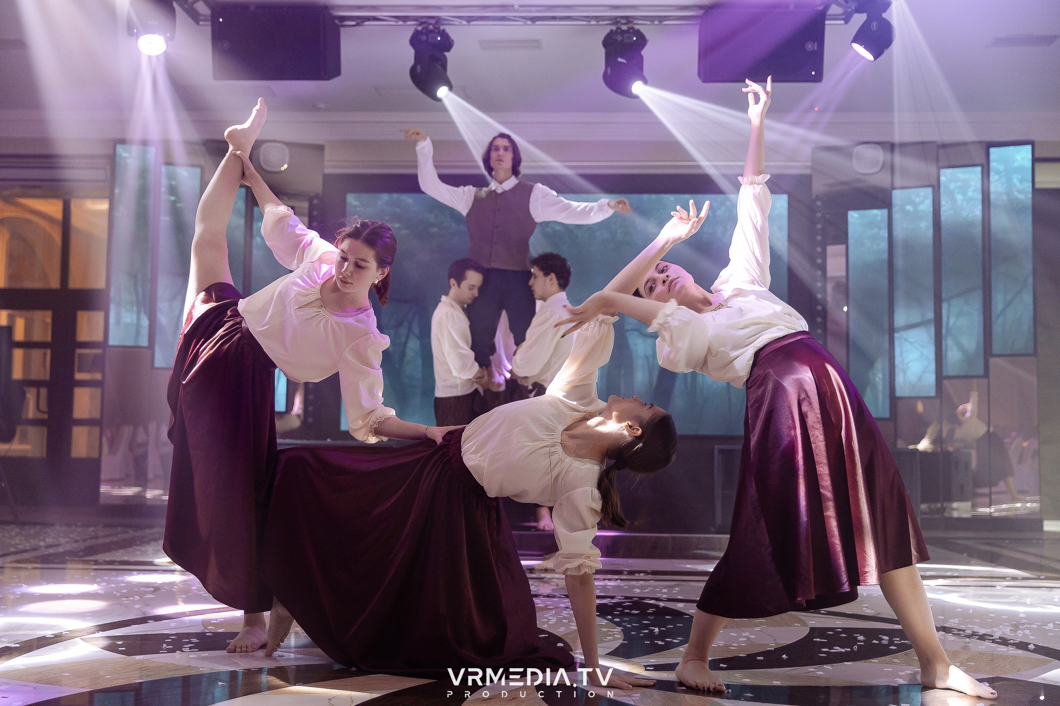 Новогодний вечер в ресторане «Лазурный Берег»