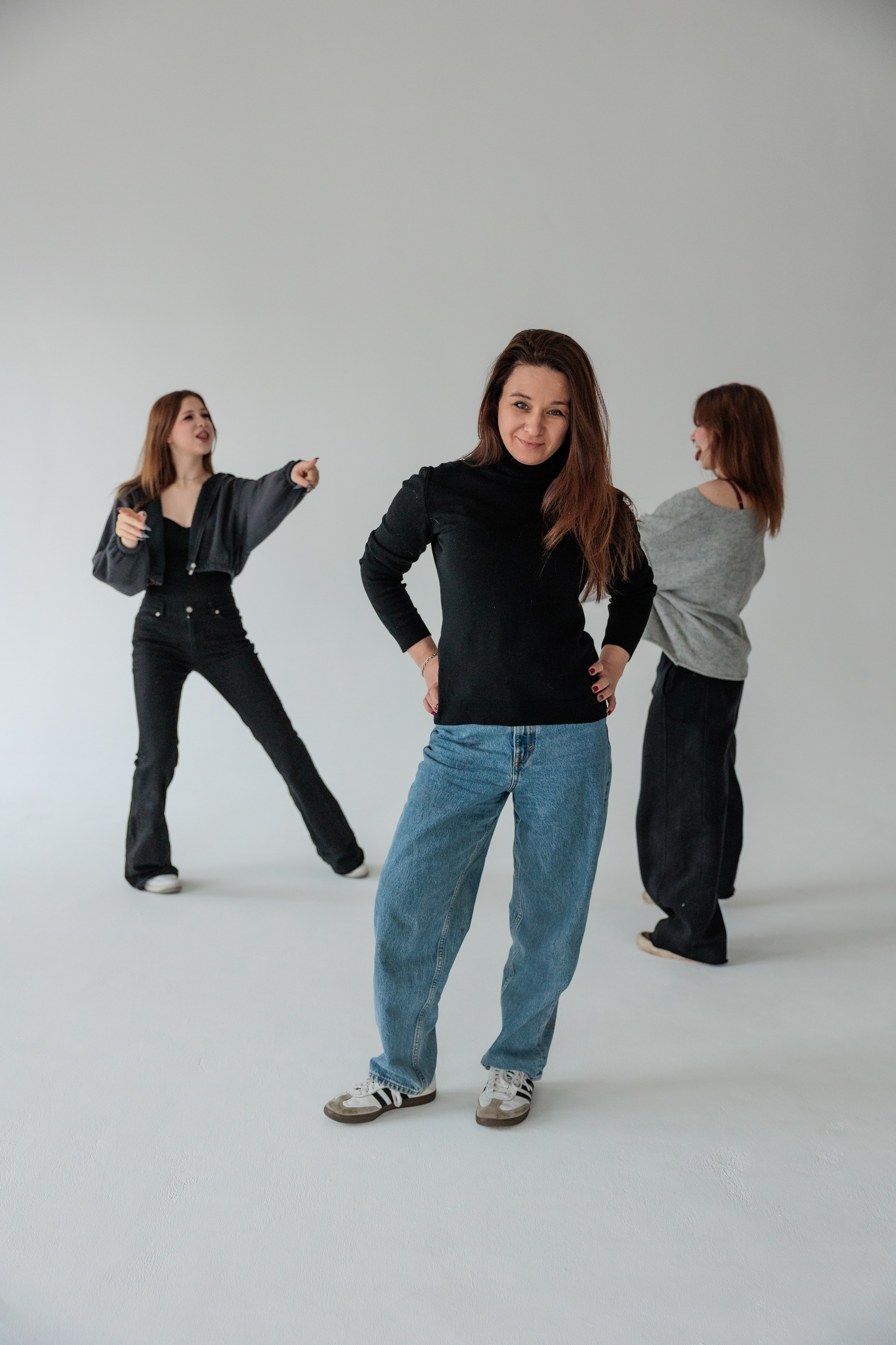 АНЯ и ДЕВОЧКИ. Я фотограф из Москвы к Вашим услугам