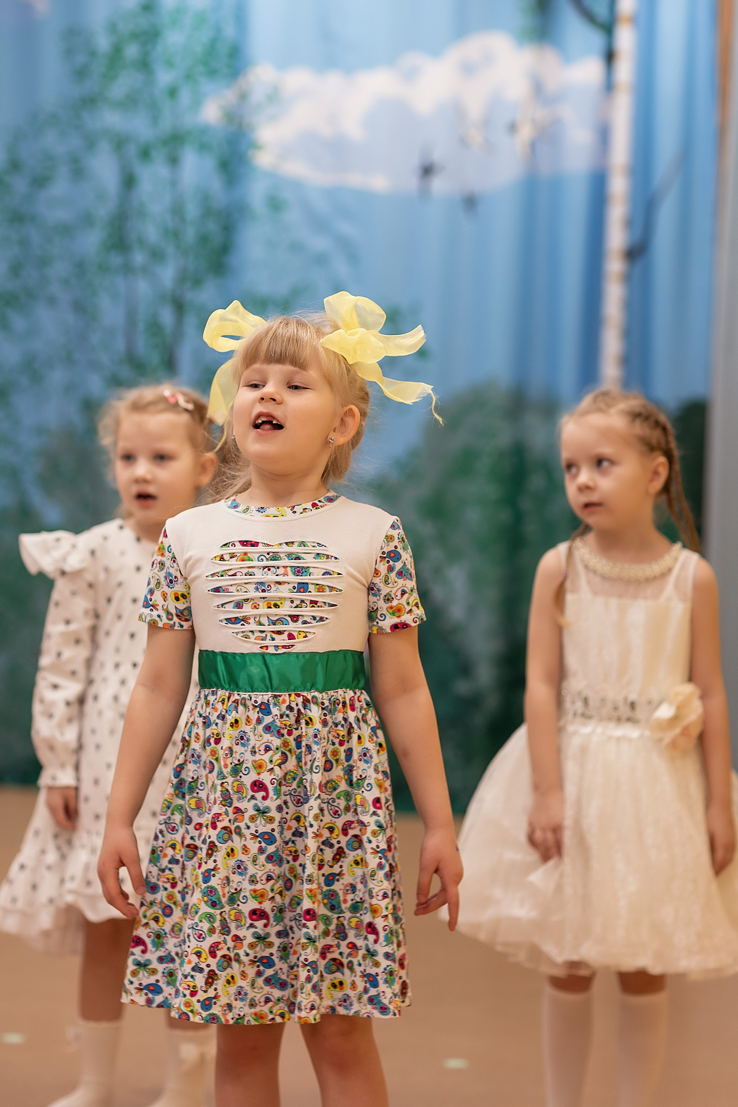 Весенний утренник_старшая группа_2025. Семейный фотограф в Санкт-Петербурге