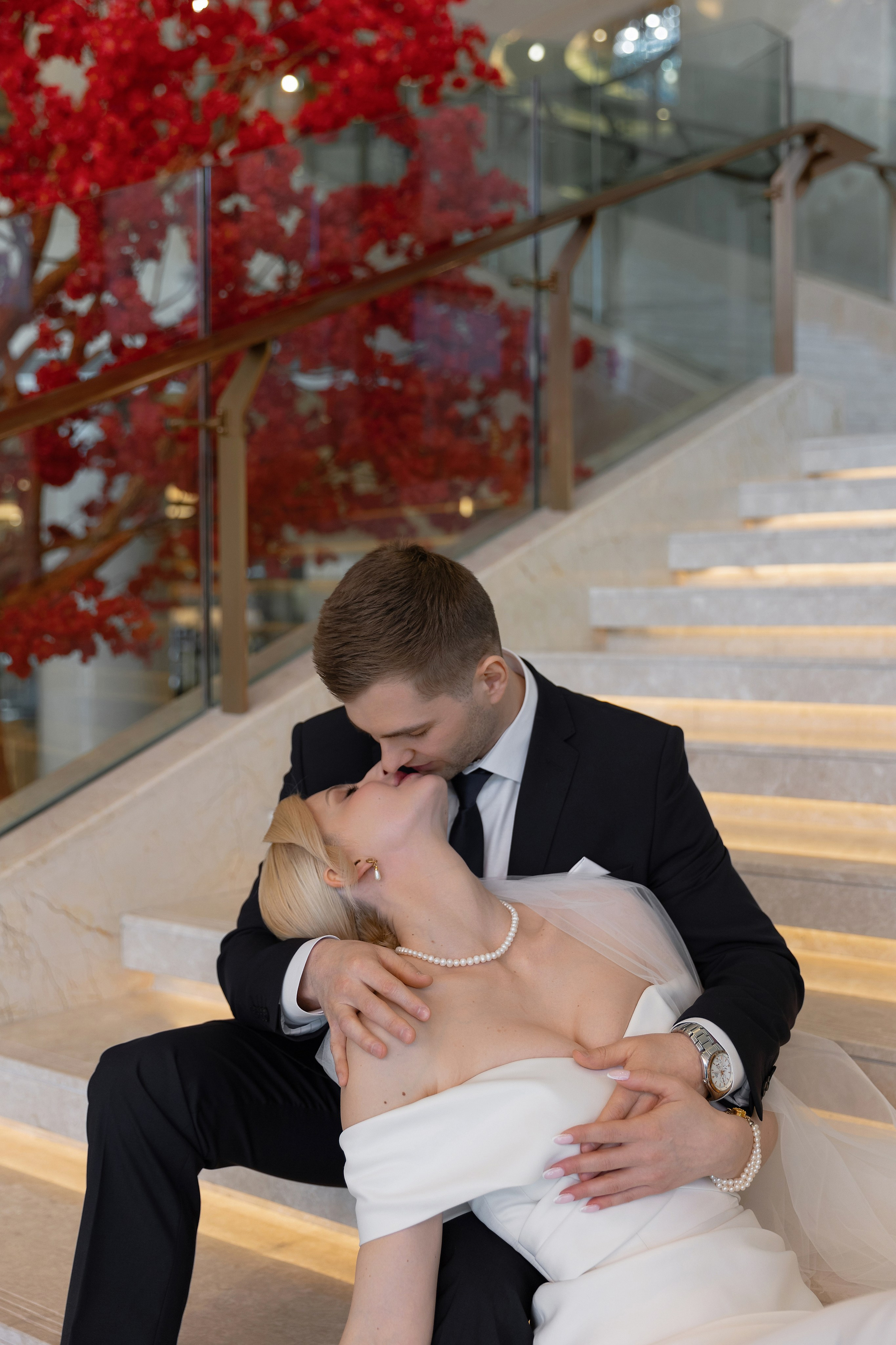 Свадебная фотосессия в Soluxe Hotel и роспись в Савеловском ЗАГСе. Свадебный фотограф в Москве Полина Лелетко