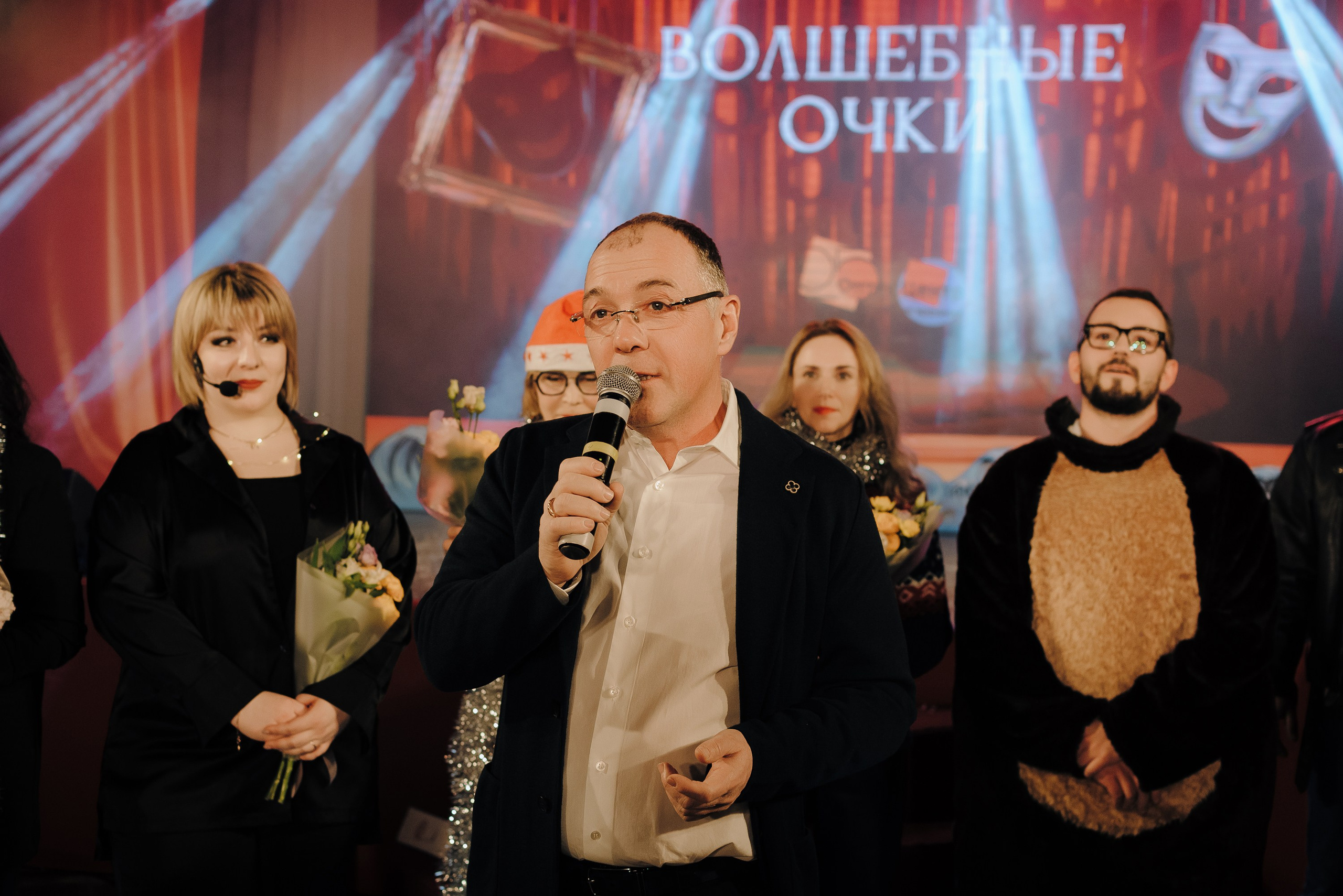 СПЕКТАКЛЬ «ВОЛШЕБНЫЕ ОЧКИ» ОПТИК-ЦЕНТР. Репортажный фотограф Зуев Роман г. Челябинск