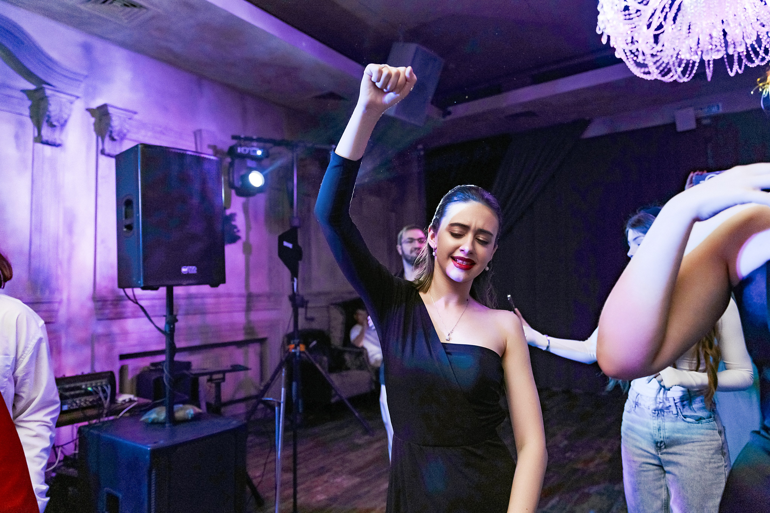 11 класс Гимназия 69. Фотограф и Видеограф в Краснодаре Юлия Солодченко