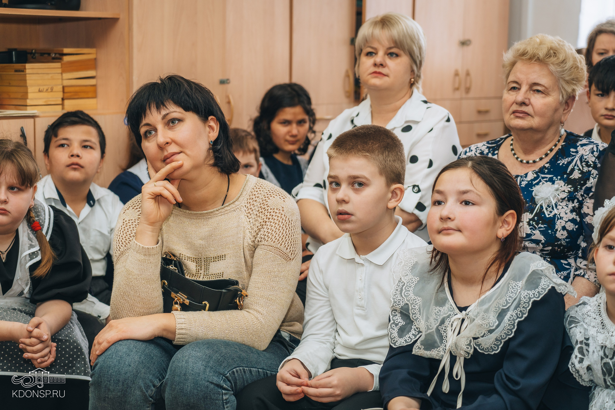 В преддверии праздника весны. Новотитаровский Дом культуры