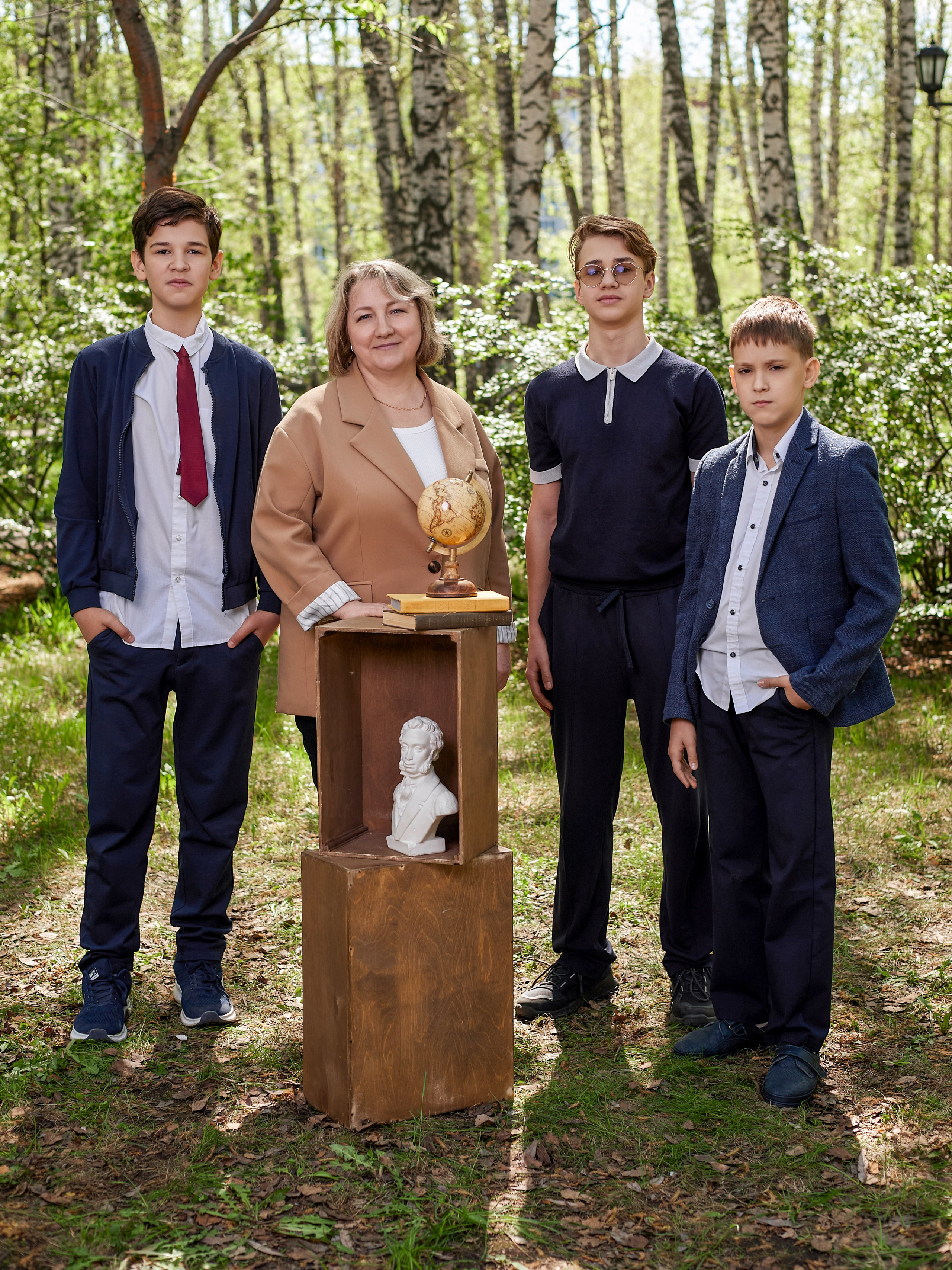 Общие фотографии 1-11 класс. Выпускные альбомы в Тюмени для школ, садов, вузов спортивных секций