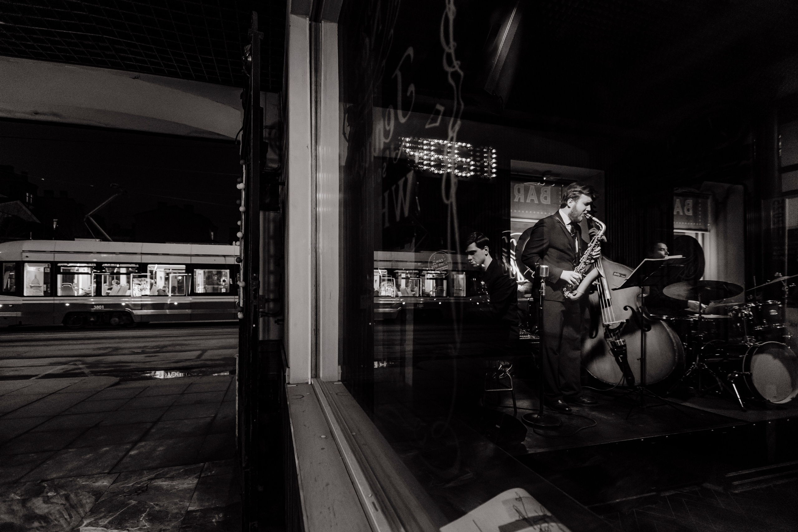 Виталий Кривцов  Музыкальный и концертный фотограф Фотосъёмка артистов, концертов и фестивалей Виталий Кривцов За кулисами музыки в кадре. Репортажный, event, концертный и backstage фотограф из Москвы Виталий Кривцов