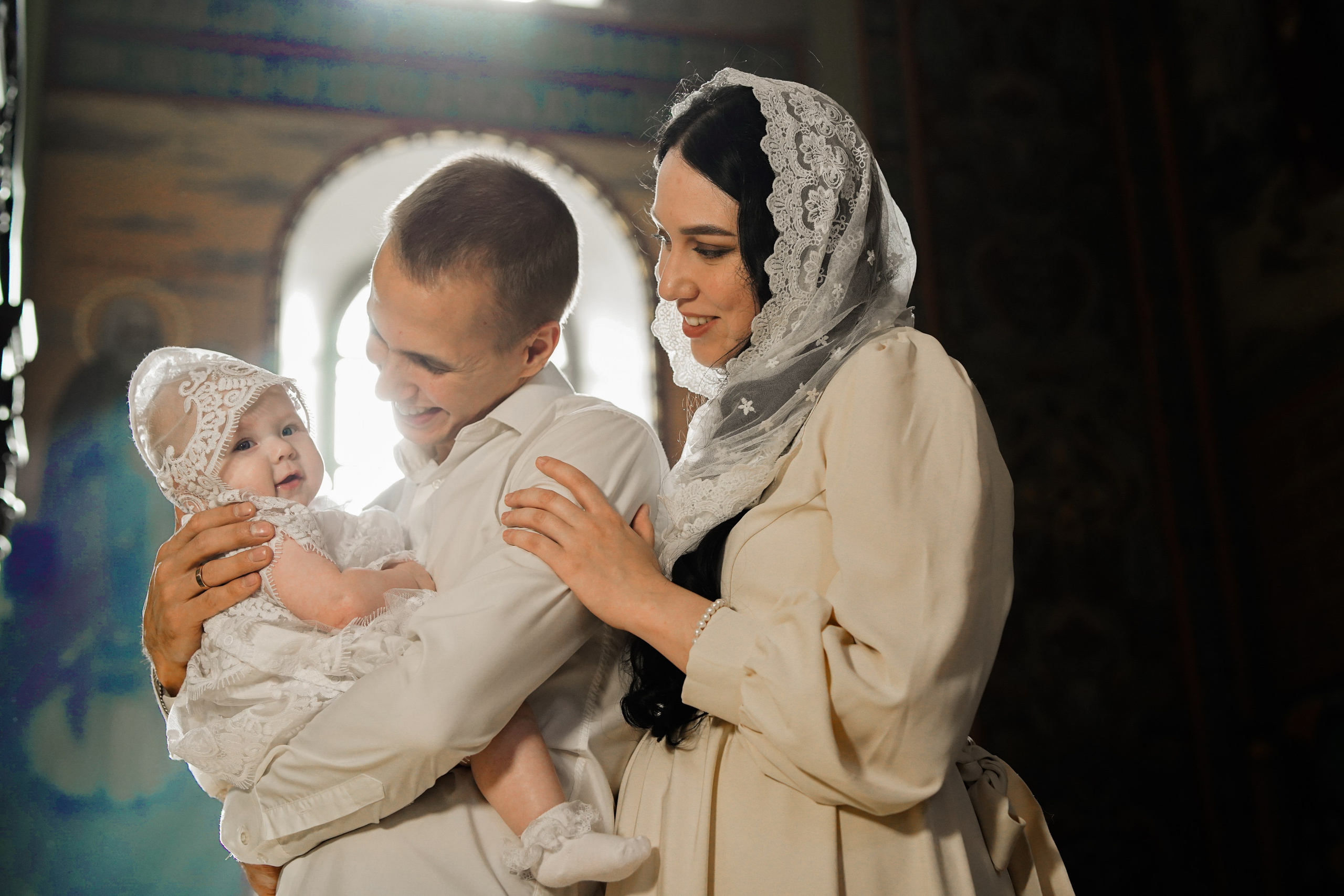 Фотограф на крещение нижний новгород.Церковь Вознесения Господня на Ильинке. Фотограф на крещение и венчание в Нижнем Новгороде.Свадебный Фотограф