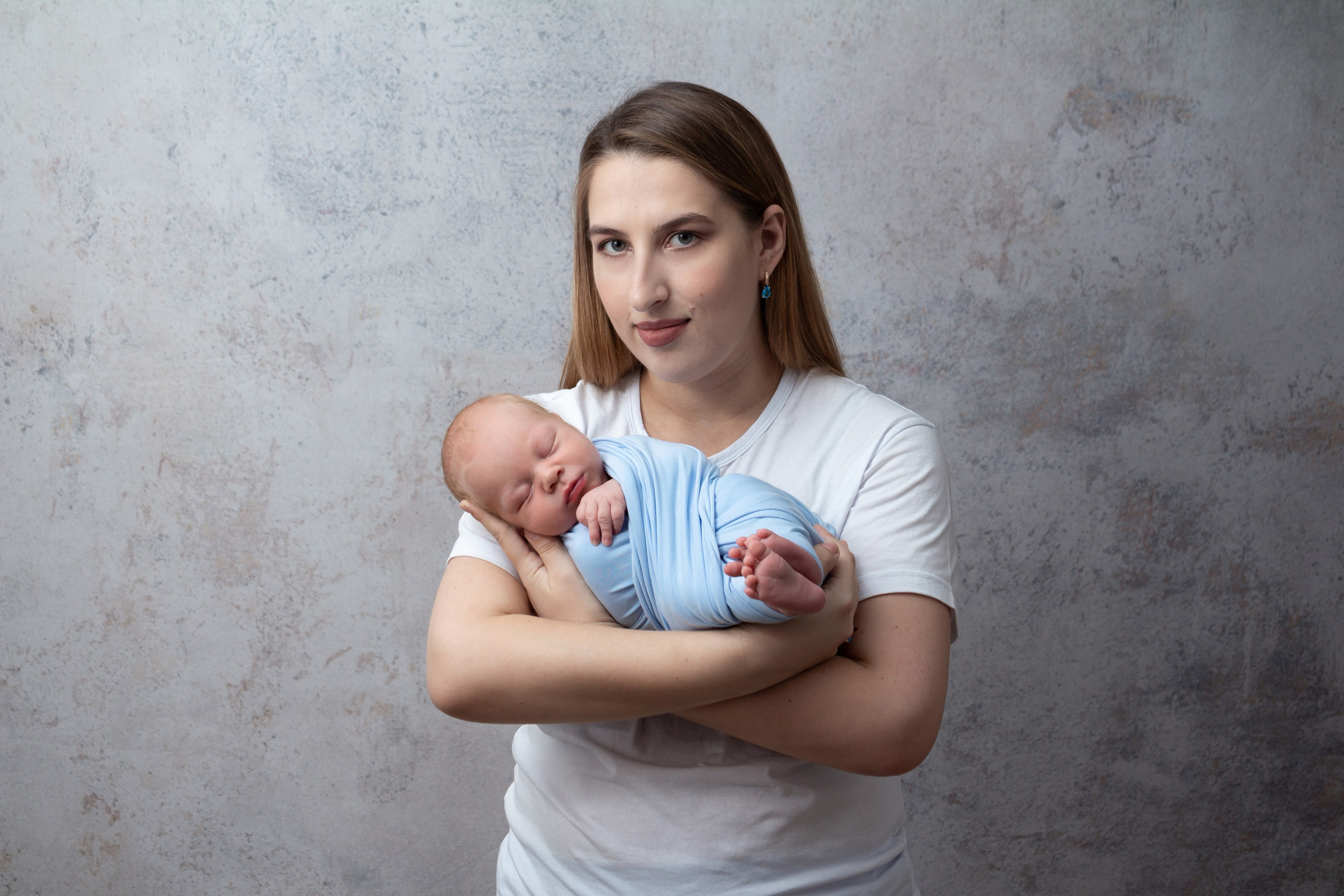 Кадры малыша с родителями. Фотограф новорождённых Анапа Елена Кушнарь