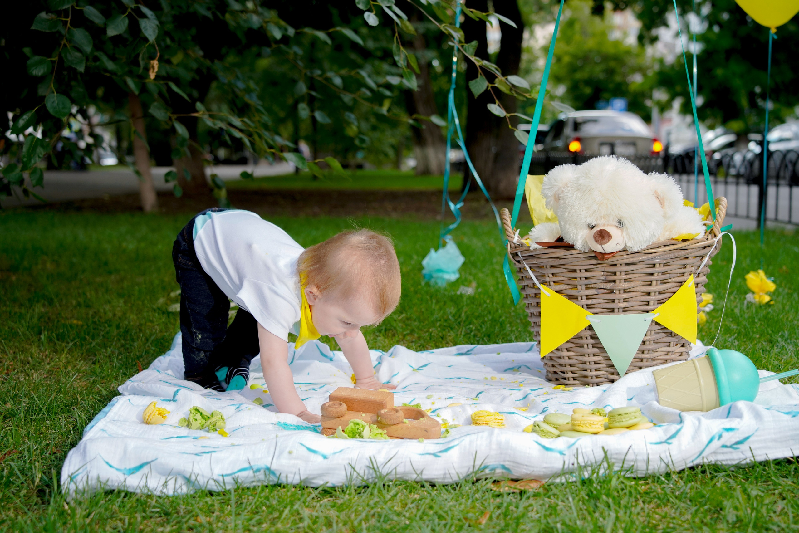 1 год)). Max Matvich and Victoria Basova are professionals in their field