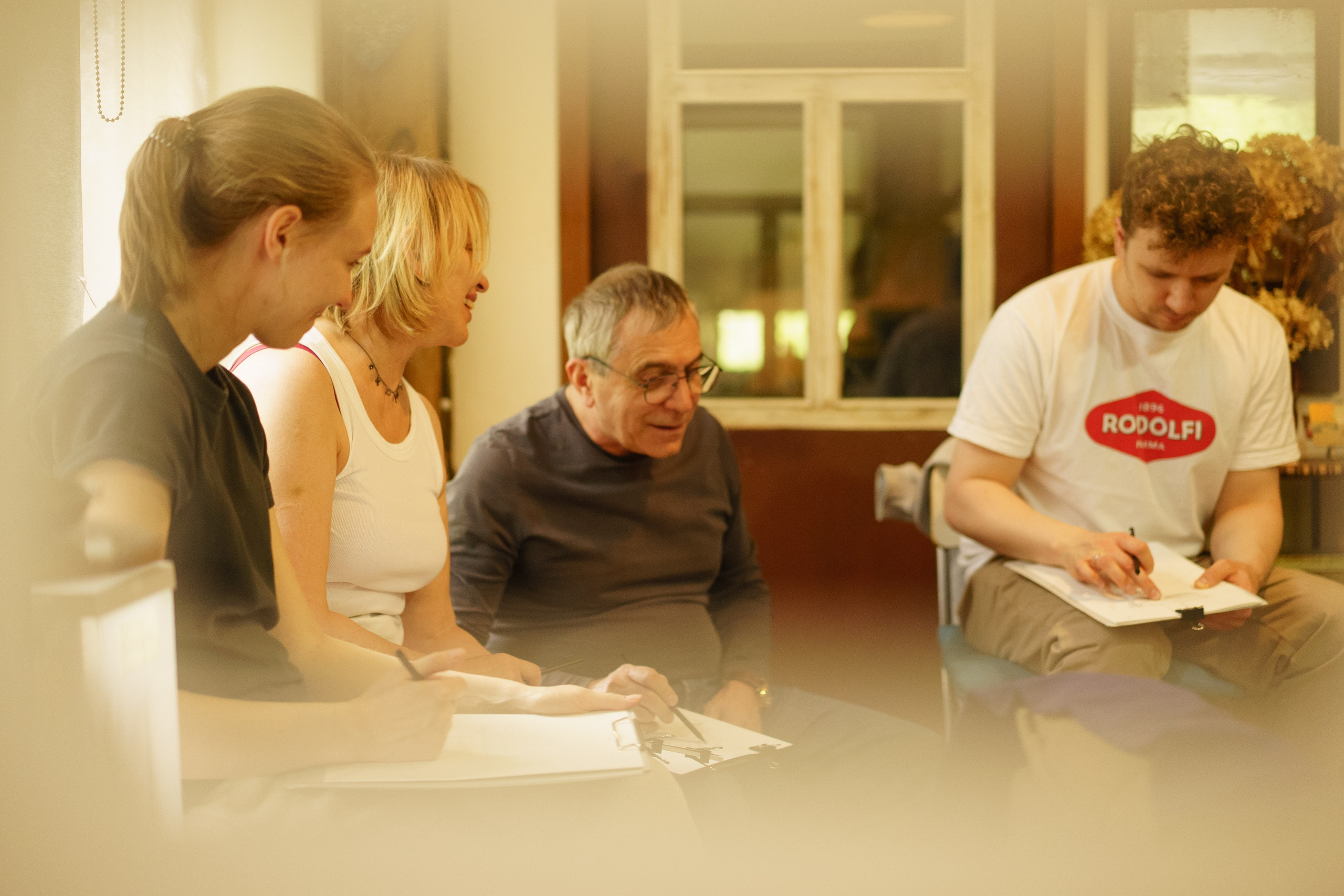 Школа счастья Ильи Даньшина. Лиза Фирстова — самый добрый фотограф