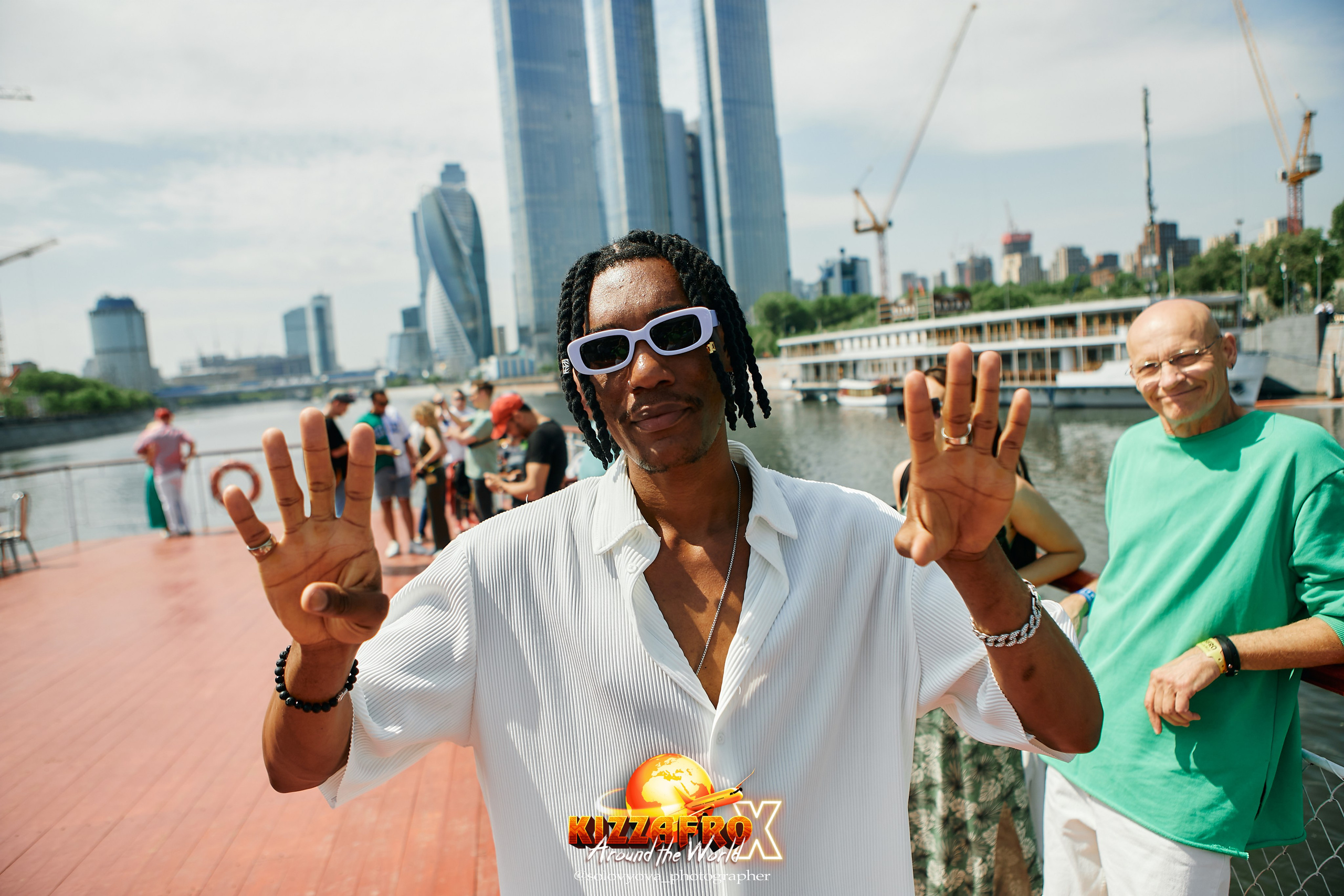 Boat party. Свадебный фотограф