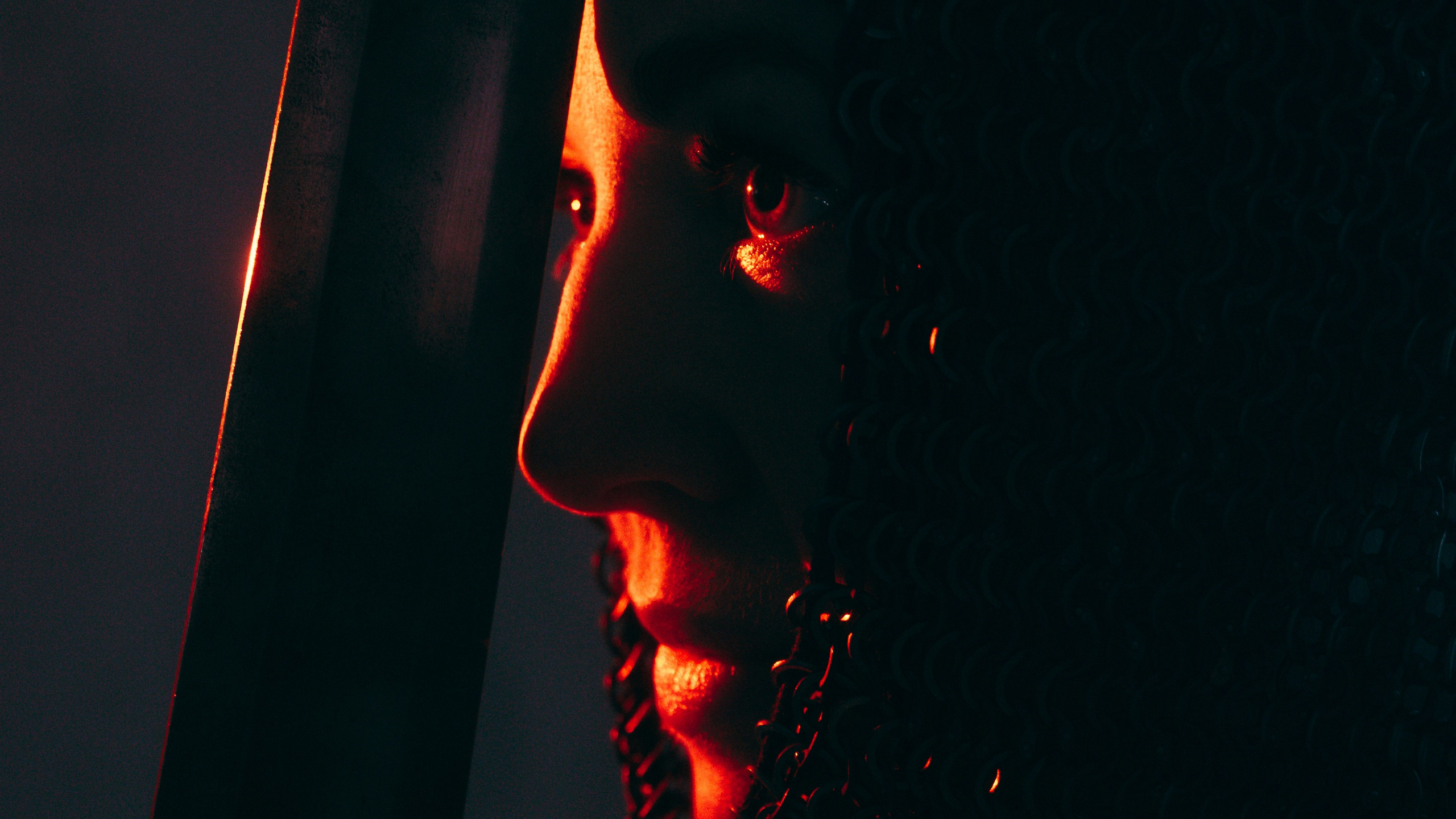 Женская психологическая съёмка в студии. Фотоведьма Дарья Нечинская