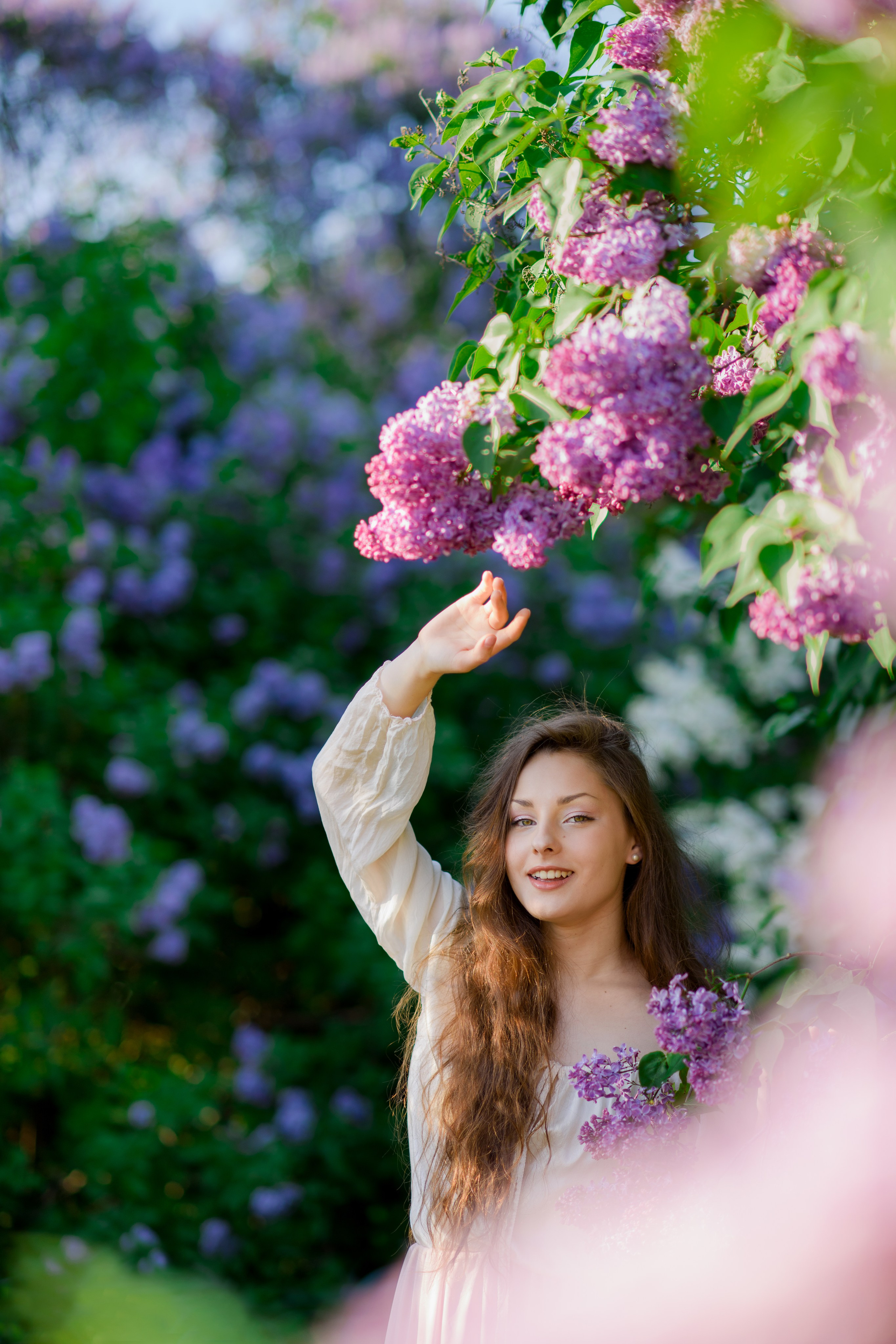 Фотосессия в сиреневом саду. Главная