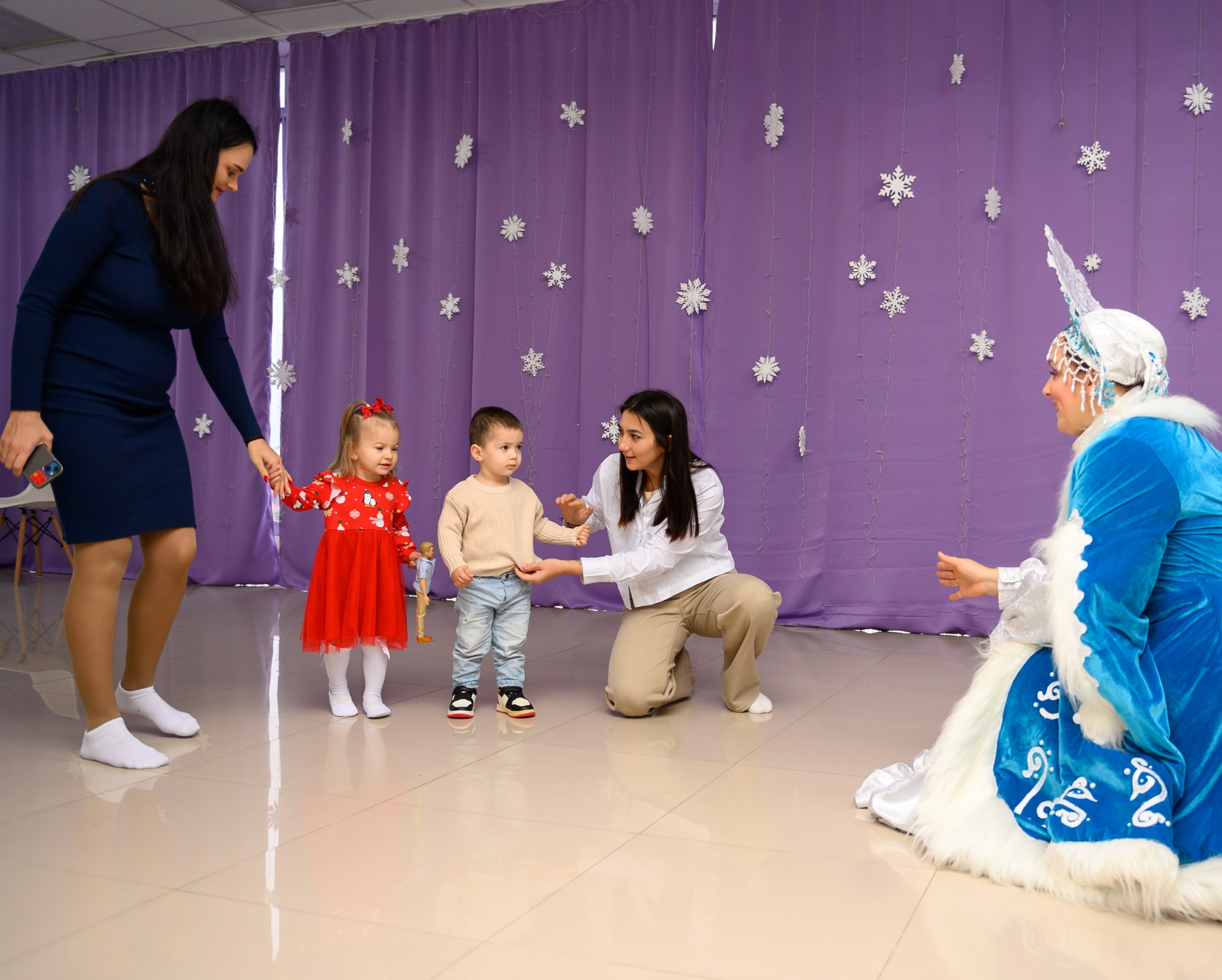 Детский спектакль лофт Крылья. Свадебный и семейный фотограф София Невская
